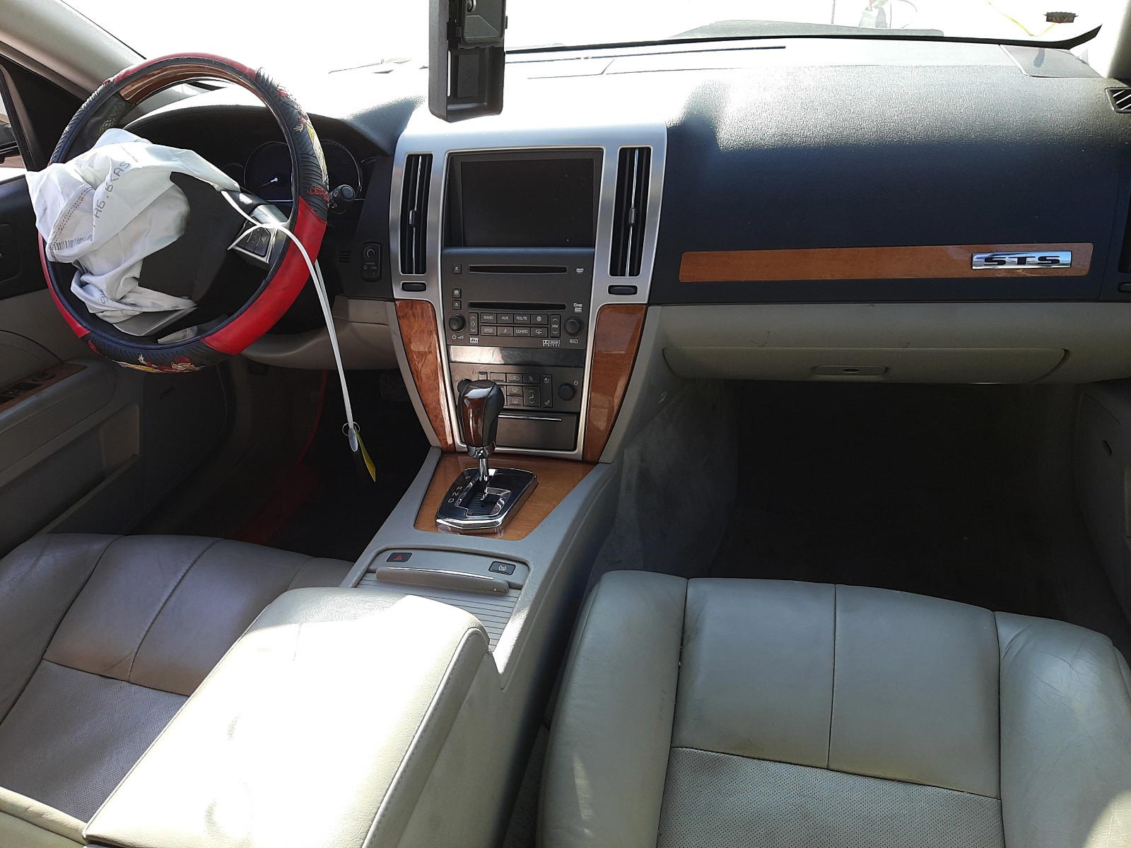 Photo 9 from auction – 2008 CADILLAC STS with VIN 1G6DK67V180162668