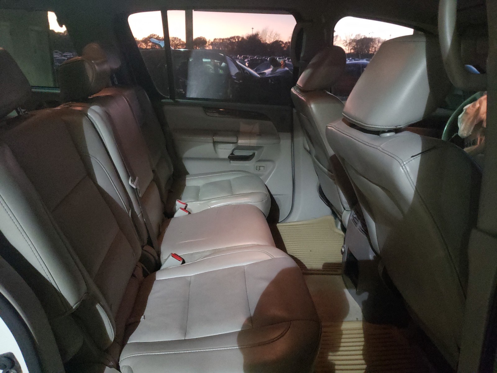 Photo 6 from auction – 2010 NISSAN ARMADA SE with VIN 5N1BA0ND6AN615993