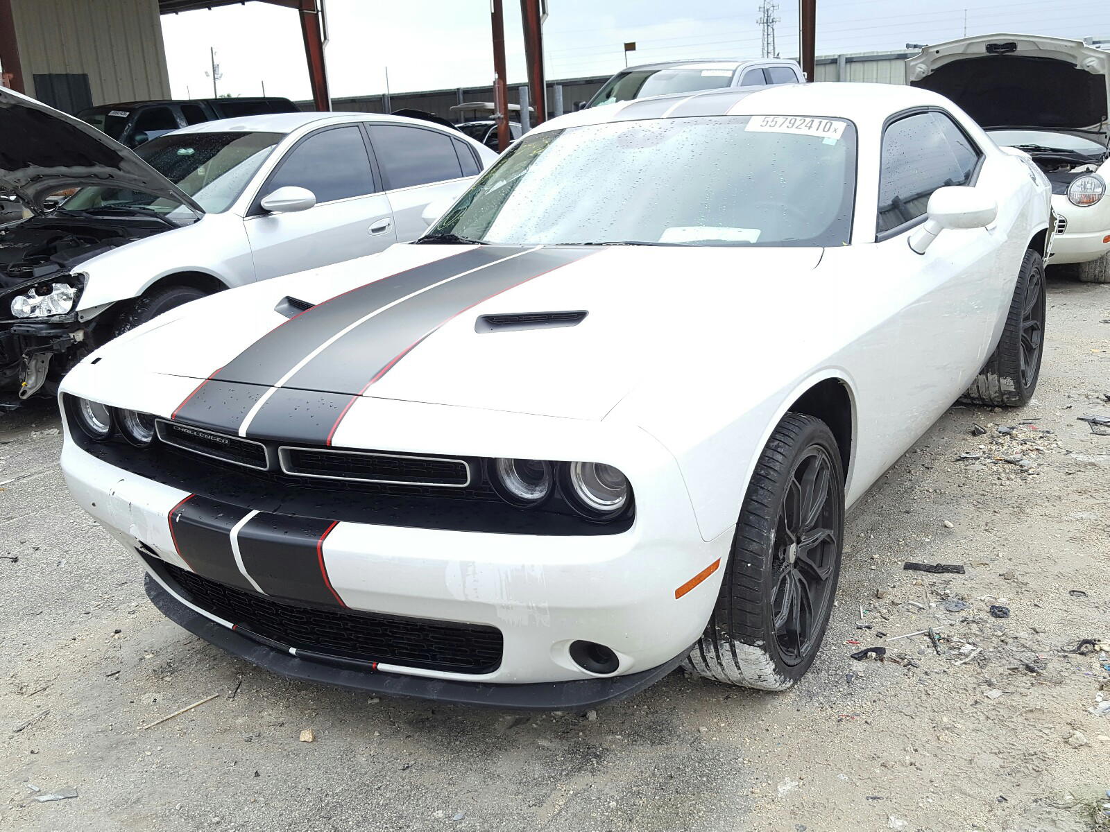 Photo 2 from auction – 2020 DODGE CHALLENGER with VIN 2C3CDZAG5LH117806