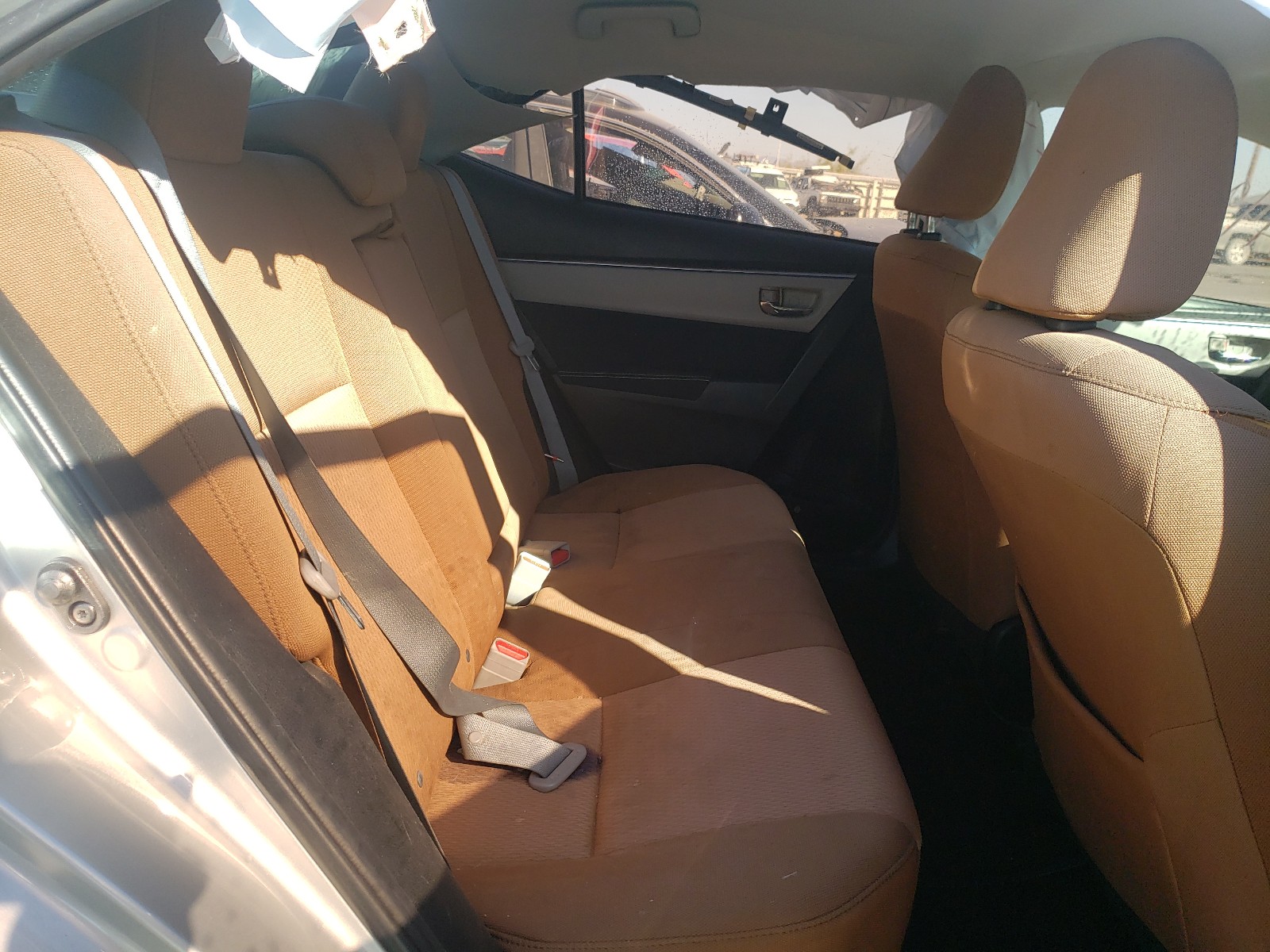 Photo 6 from auction – 2015 TOYOTA COROLLA L with VIN 5YFBURHE1FP183277