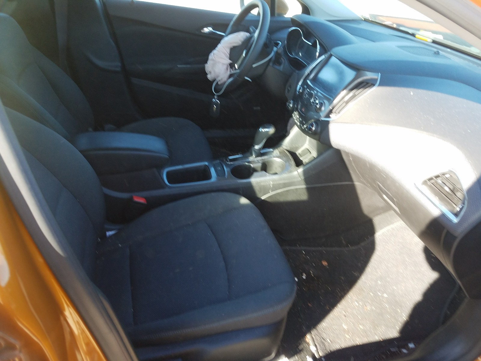 Photo 5 from auction – 2017 CHEVROLET CRUZE with VIN 3G1BE6SMXHS581338