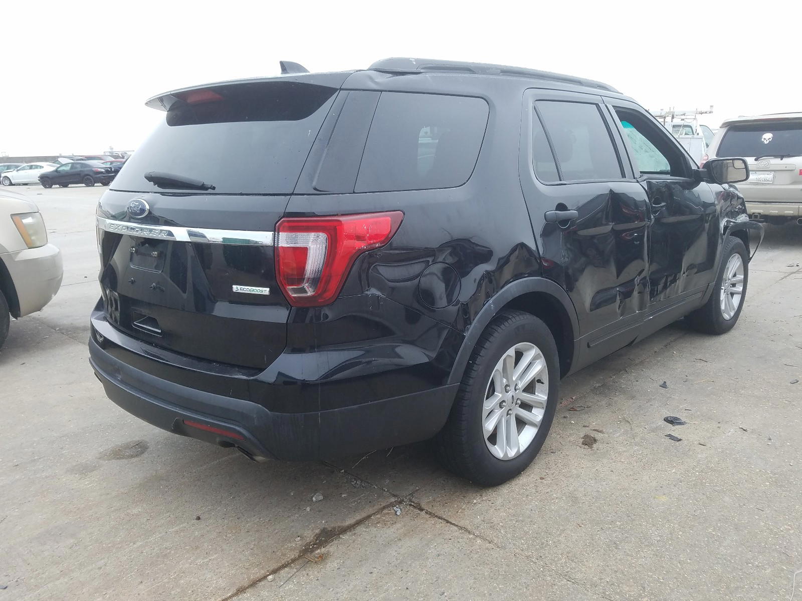 Photo 4 from auction – 2017 FORD EXPLORER with VIN 1FM5K7BH3HGA31656