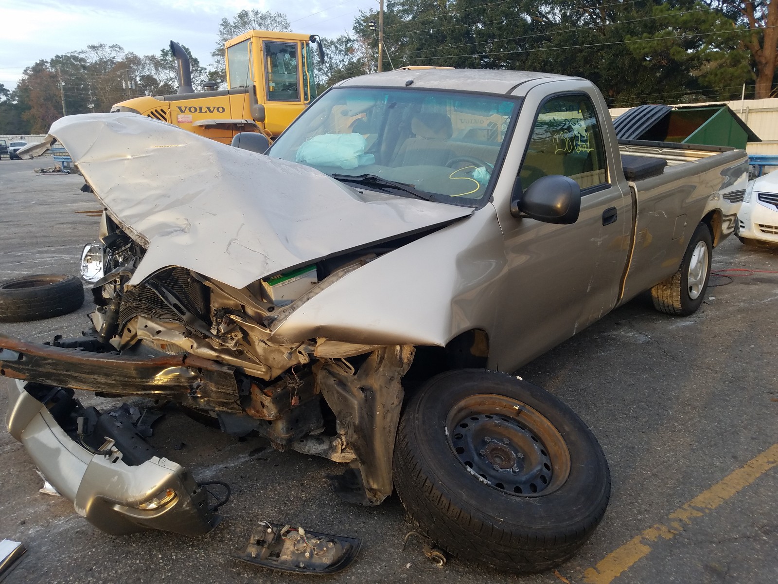 Photo 2 from auction – 2003 TOYOTA TUNDRA with VIN 5TBJN32153S381044
