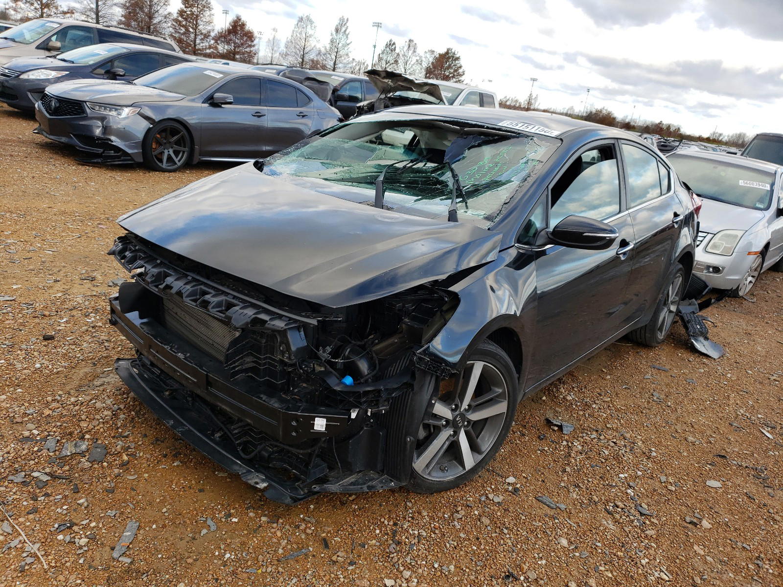 Photo 2 from auction – 2017 KIA FORTE EX with VIN 3KPFL4A81HE091862
