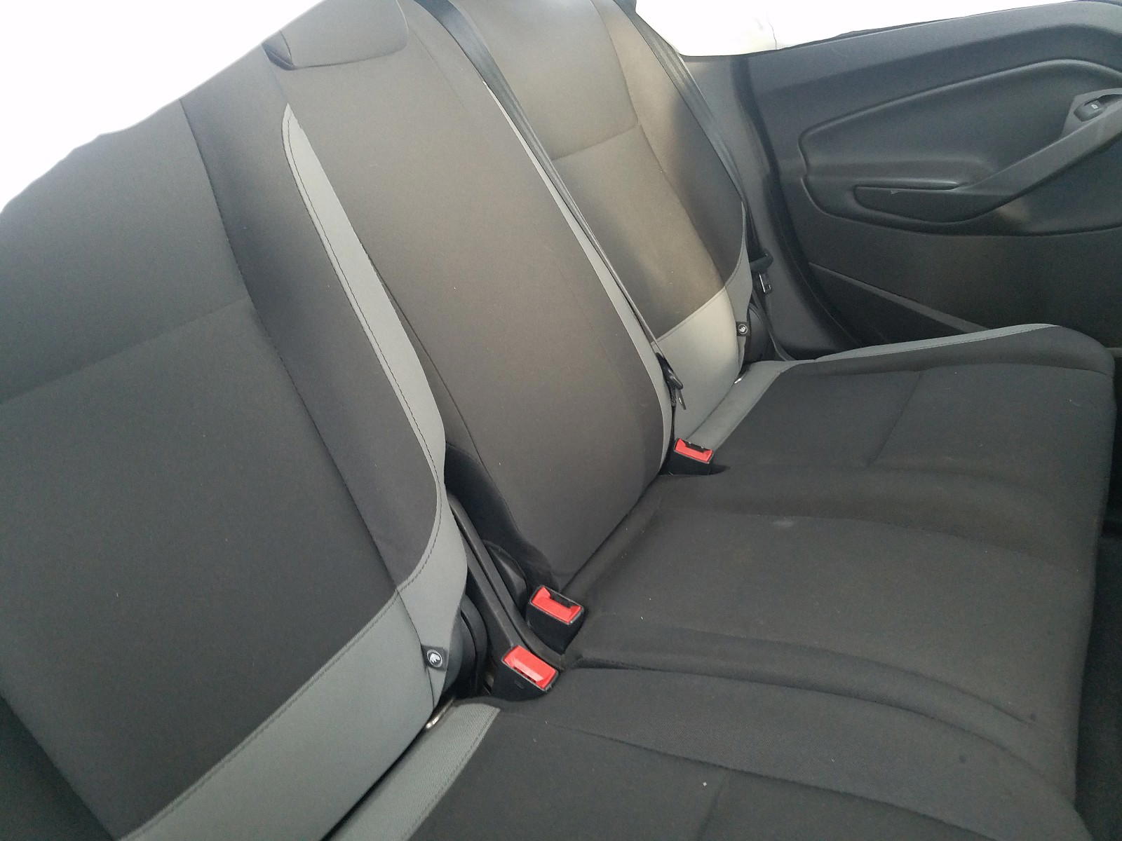 Photo 6 from auction – 2016 FORD ESCAPE S with VIN 1FMCU0F79GUA91354