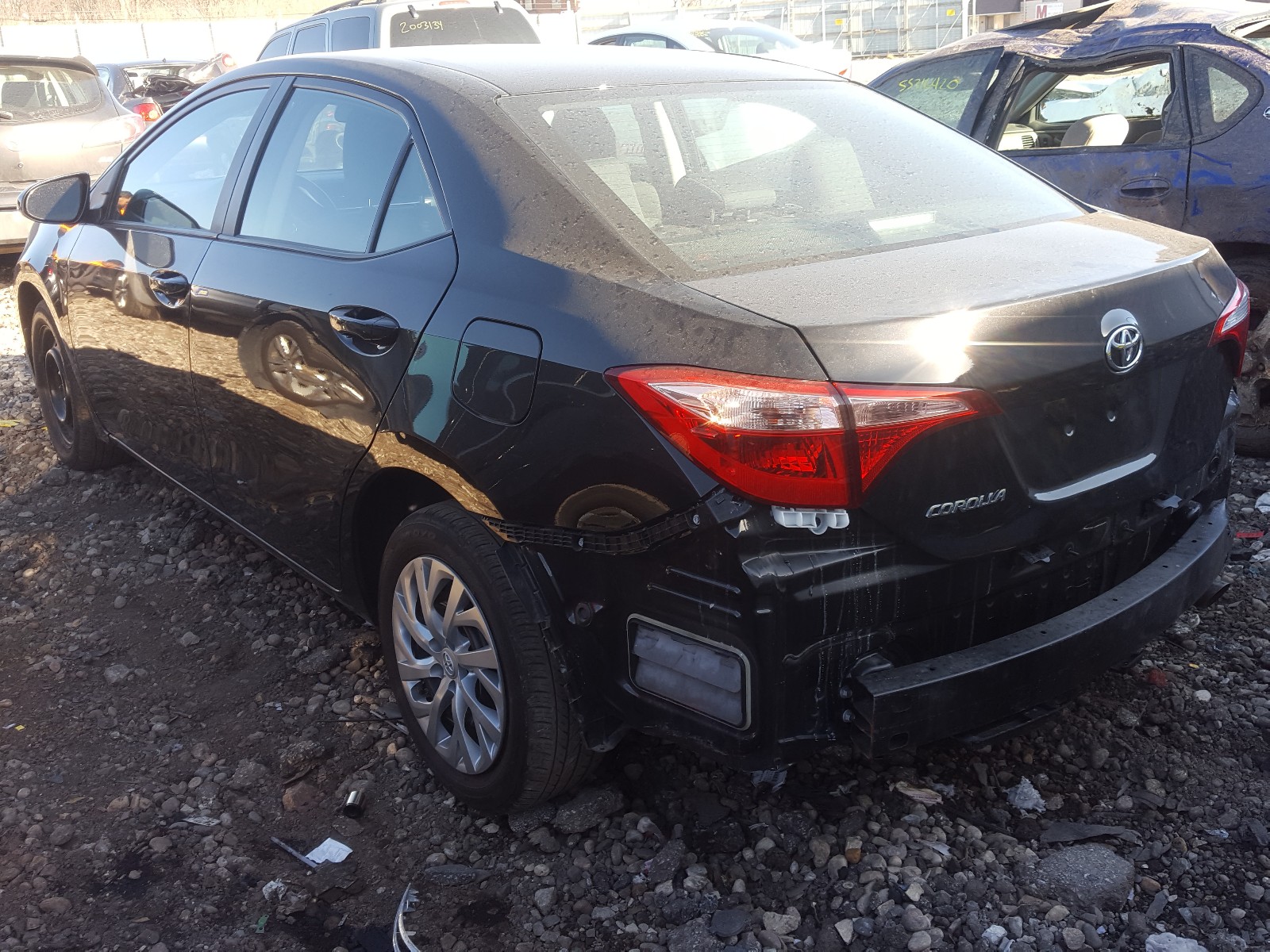 Photo 3 from auction – 2017 TOYOTA COROLLA L with VIN 2T1BURHE0HC837575