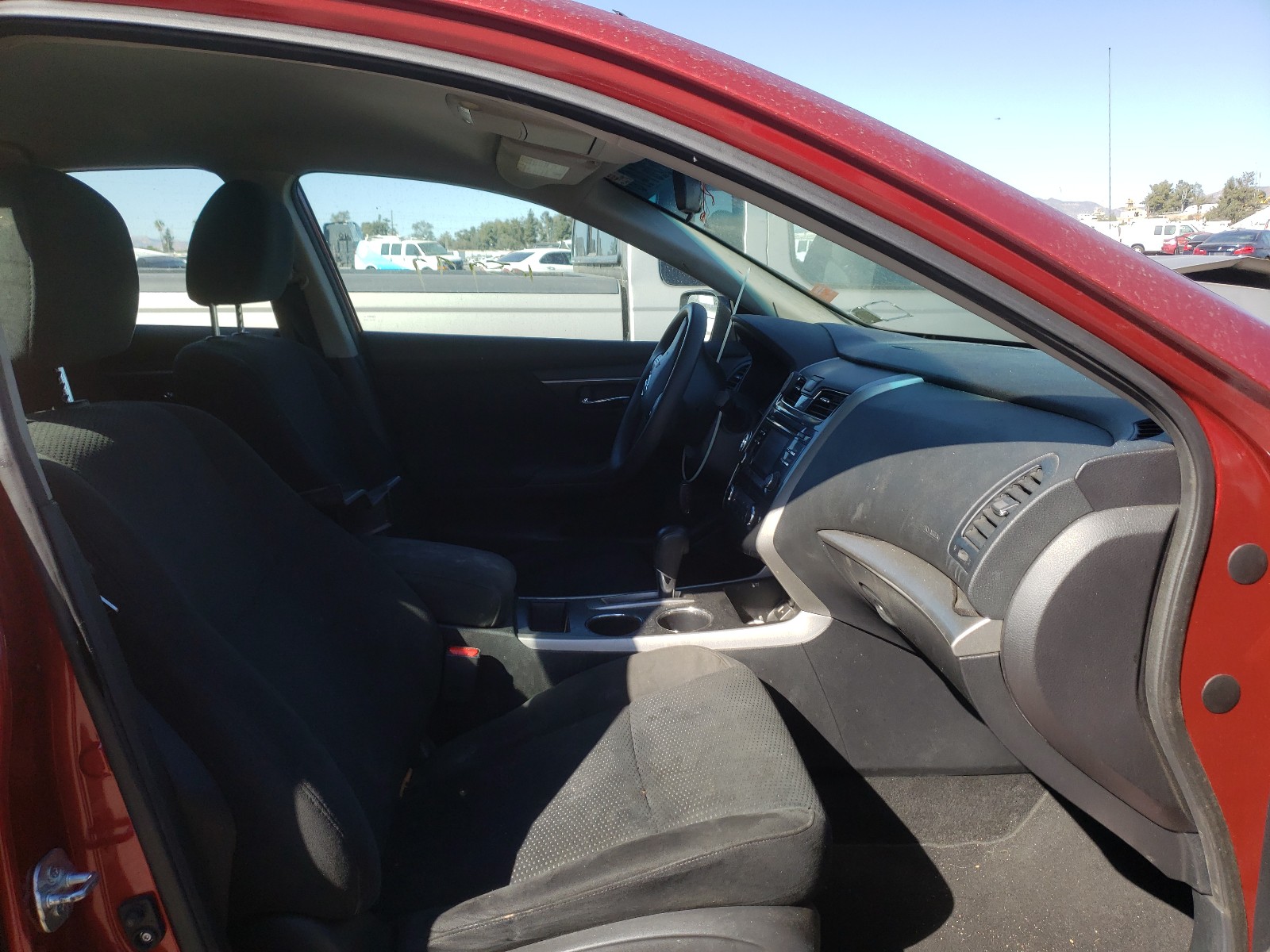 Photo 5 from auction – 2015 NISSAN ALTIMA 2.5 with VIN 1N4AL3AP8FC219083