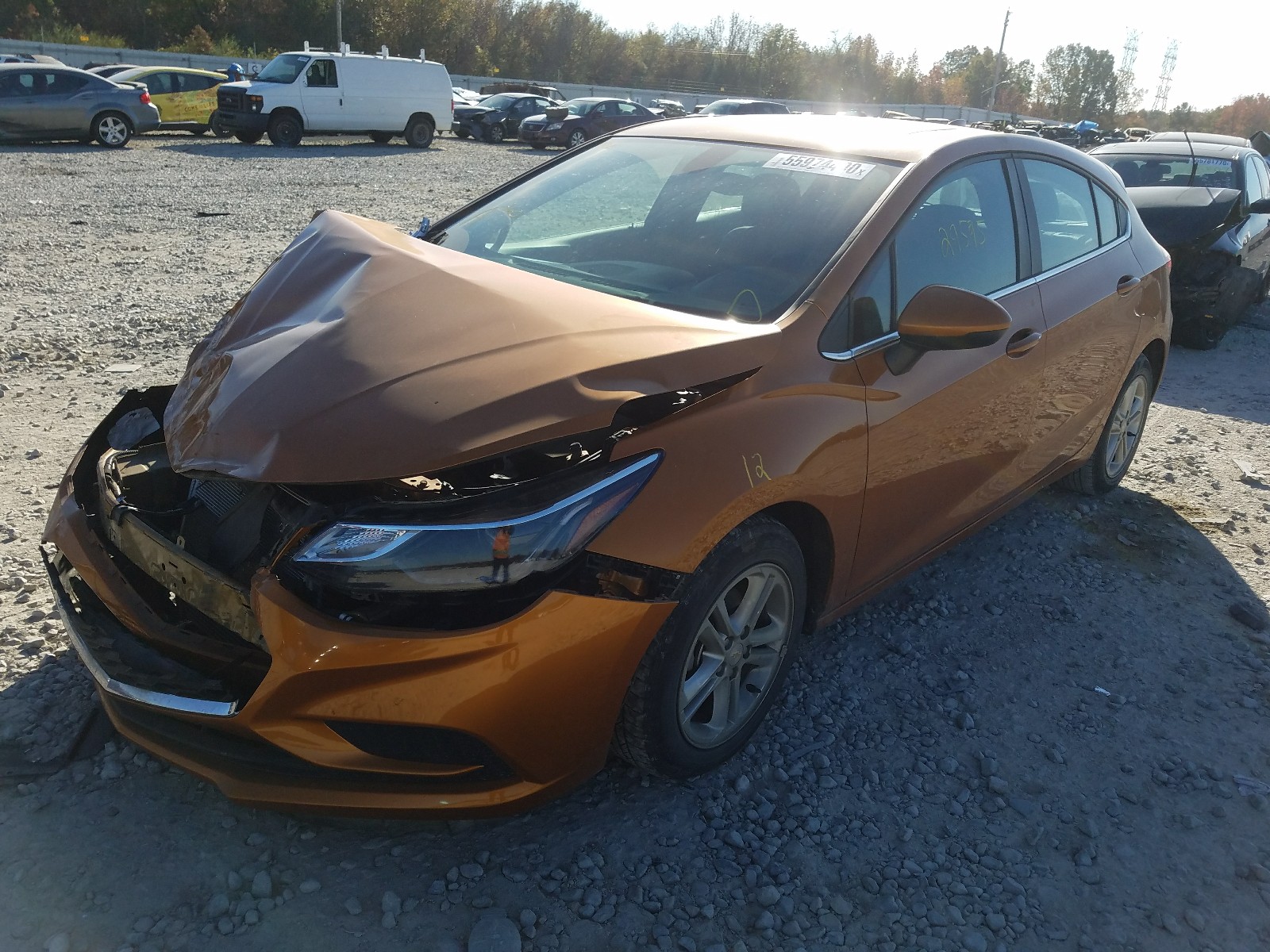 Photo 2 from auction – 2017 CHEVROLET CRUZE with VIN 3G1BE6SMXHS581338