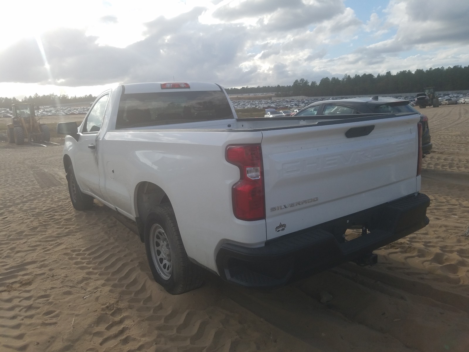 Photo 3 from auction – 2020 CHEVROLET SILVERADO with VIN 3GCNWAEH2LG231880