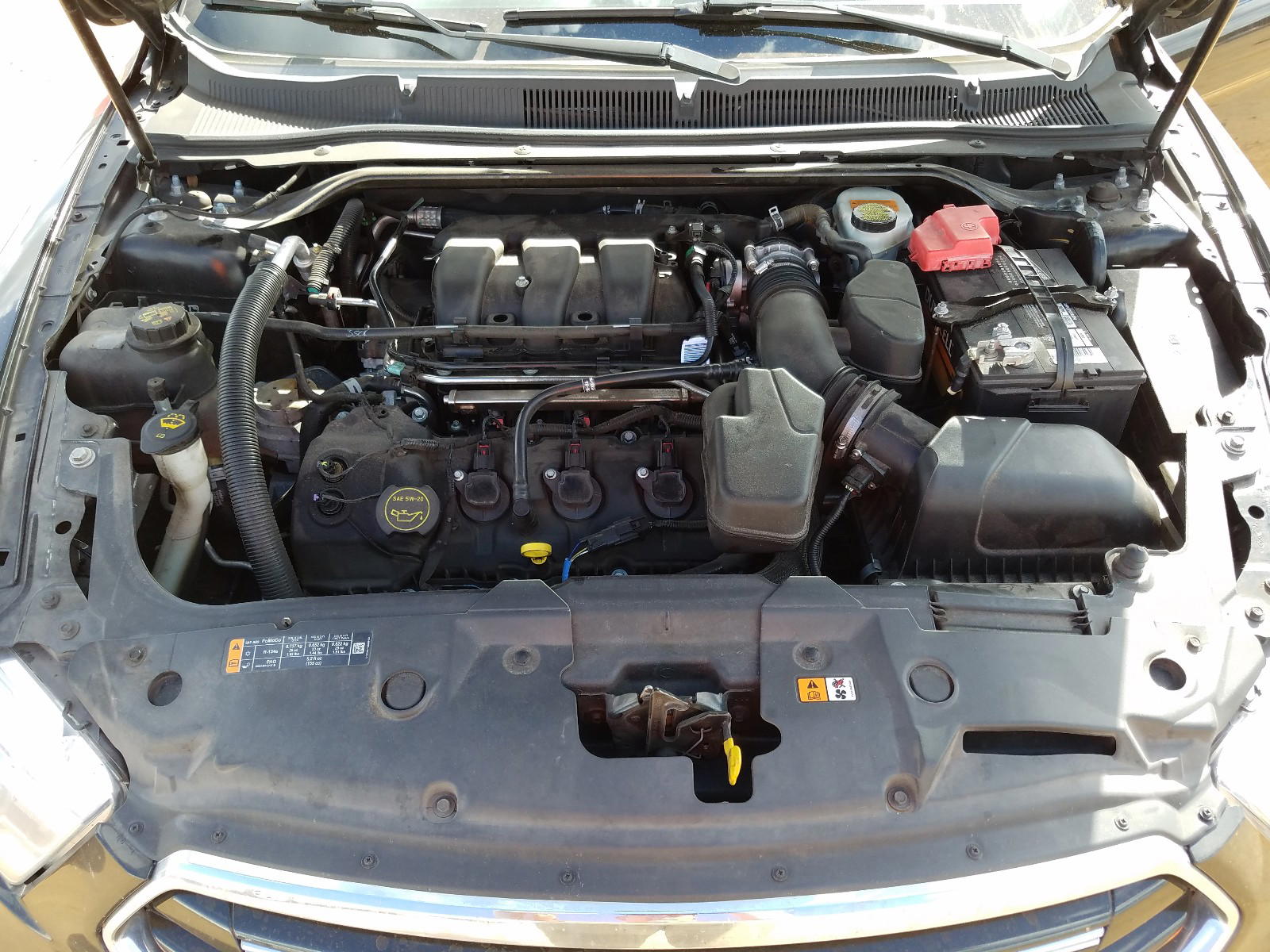 Photo 7 from auction – 2014 FORD TAURUS LIM with VIN 1FAHP2F8XEG184620