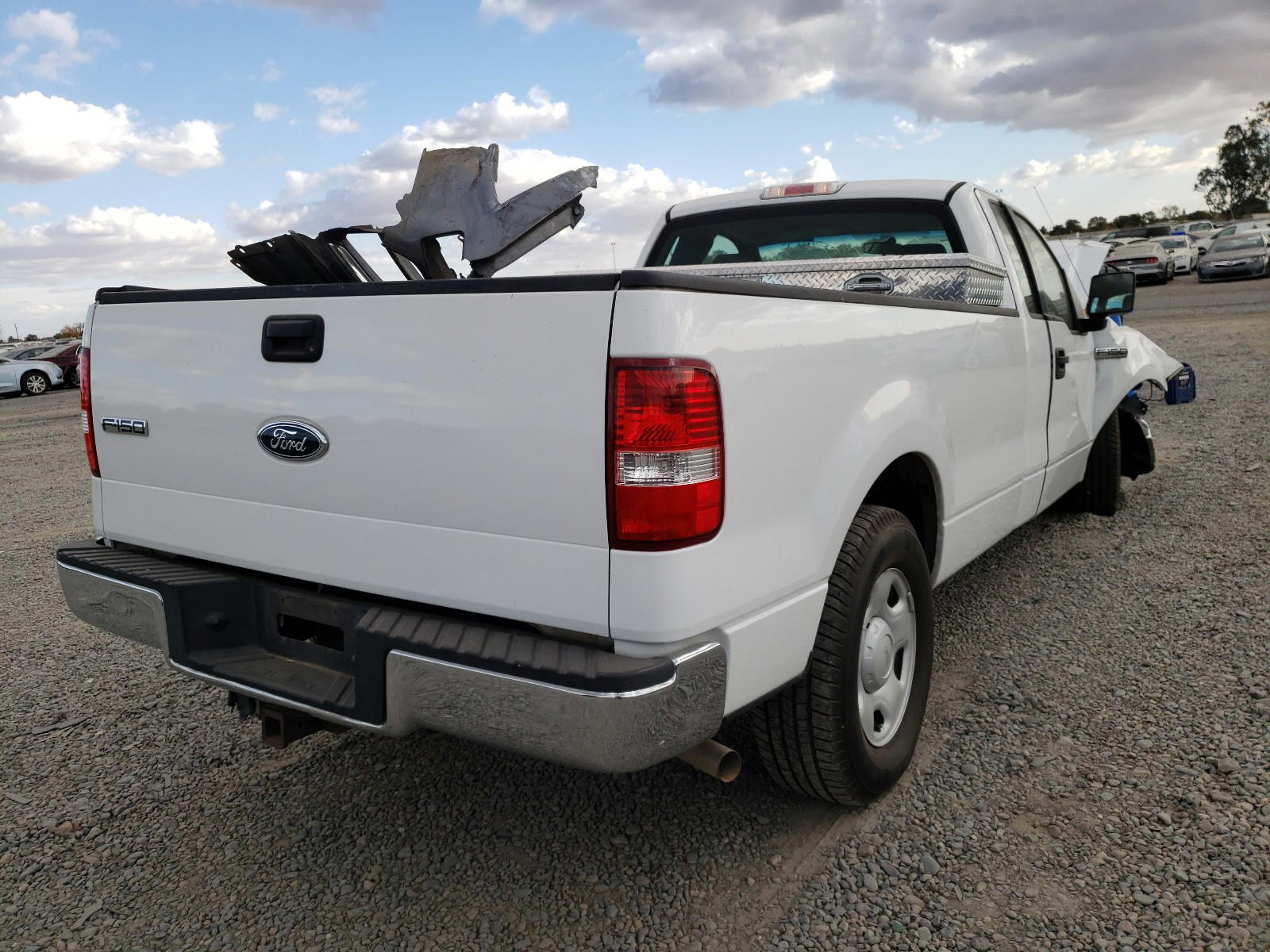 Photo 4 from auction – 2005 FORD F150 with VIN 1FTRF12W05NB97999