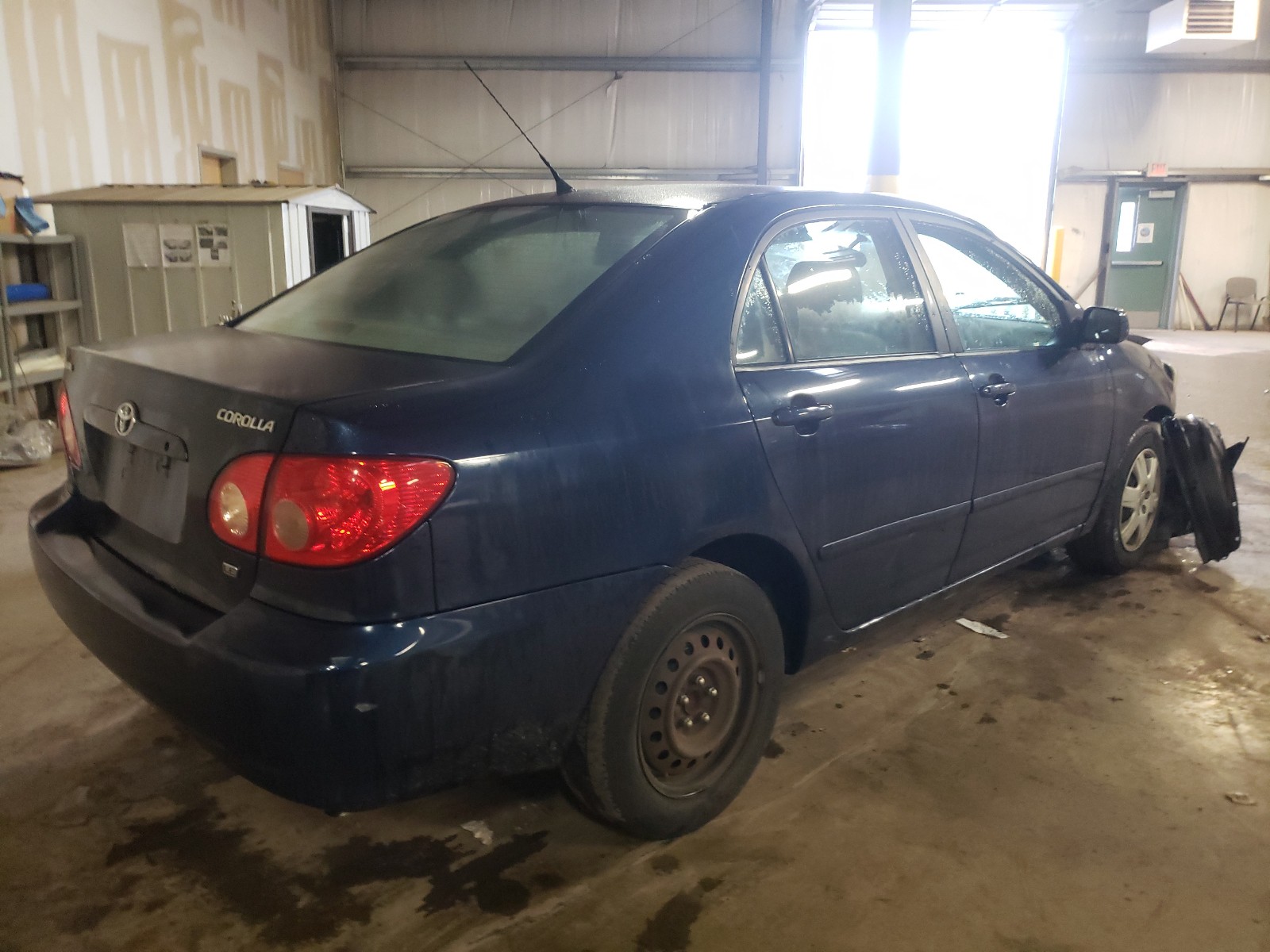 Photo 4 from auction – 2005 TOYOTA COROLLA CE with VIN 1NXBR32E75Z454962