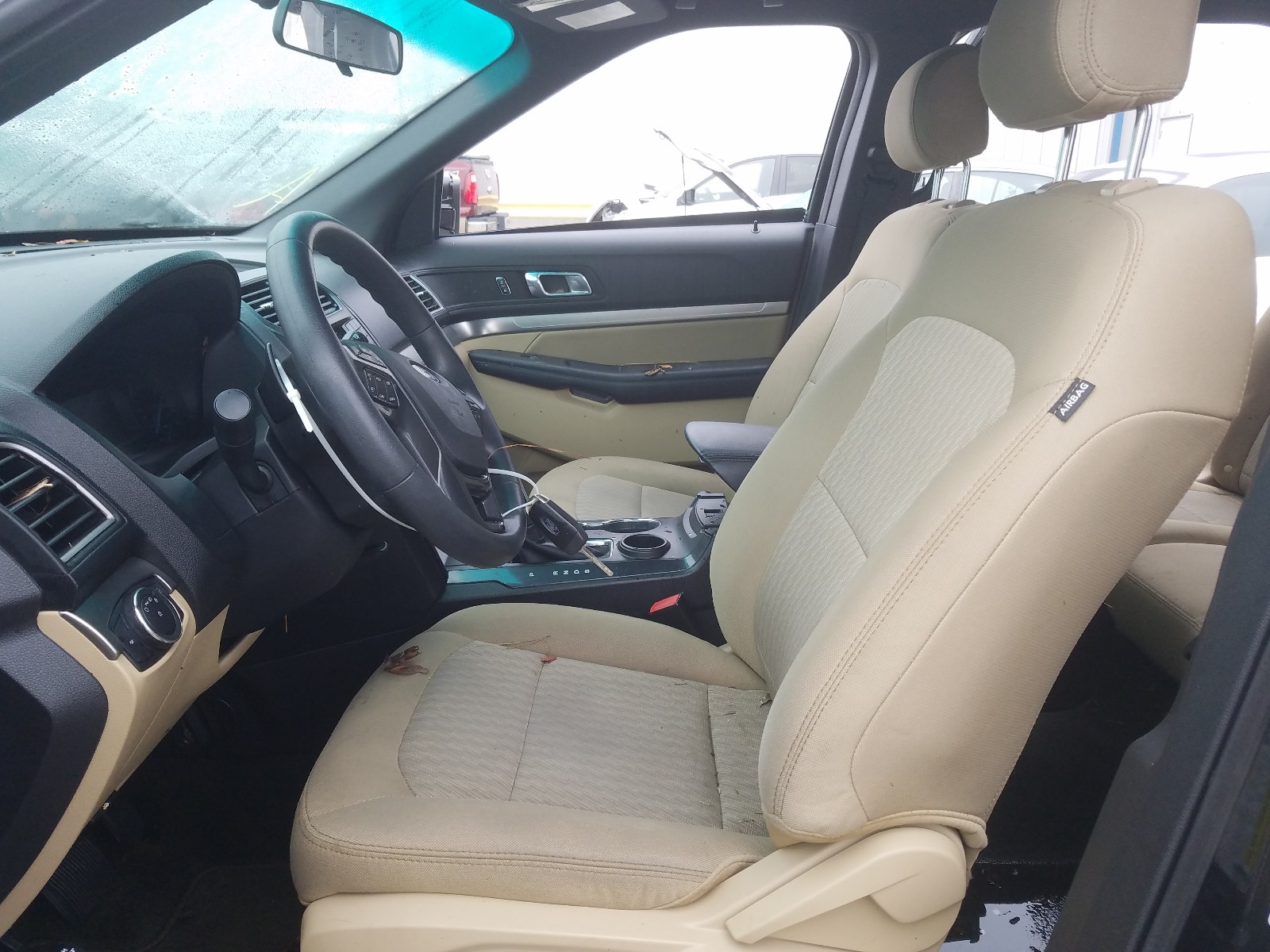 Foto 5 de la subasta – 2017 FORD EXPLORER con VIN 1FM5K7BH3HGA31656