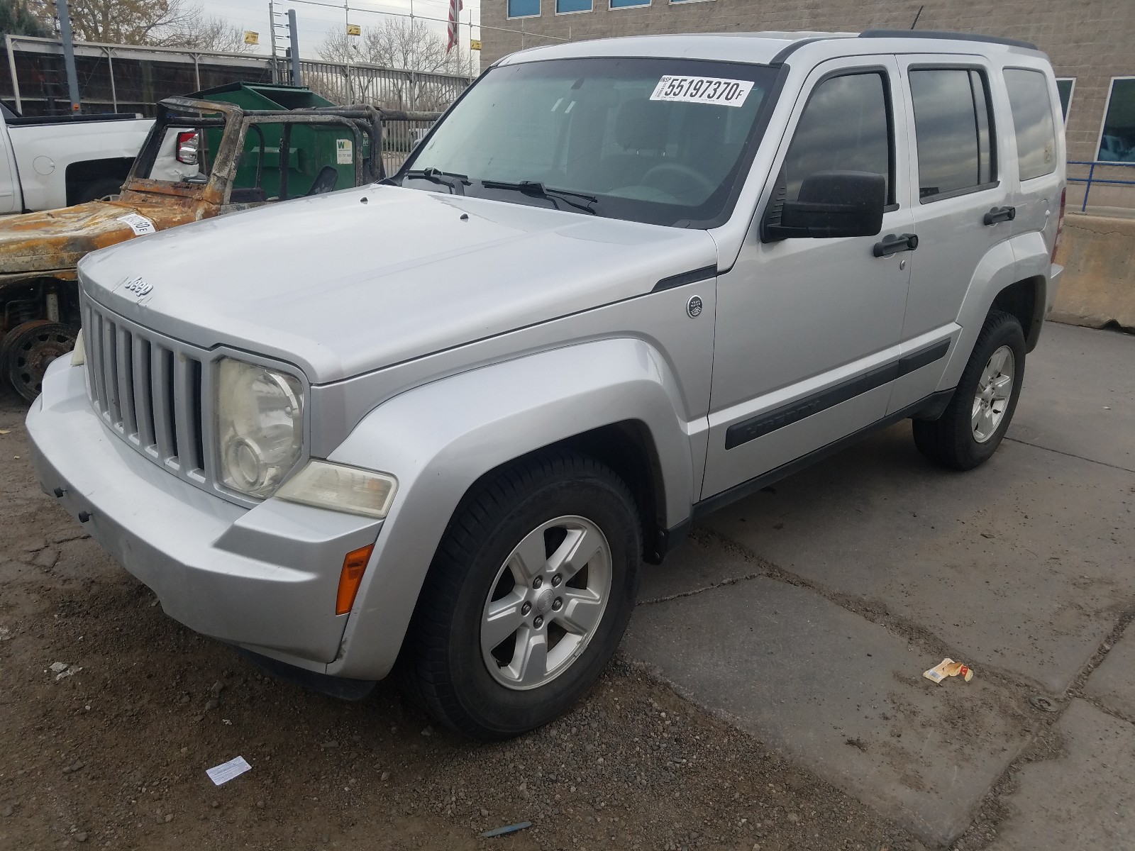 Photo 2 from auction – 2012 JEEP LIBERTY with VIN 1C4PJMAK8CW191641