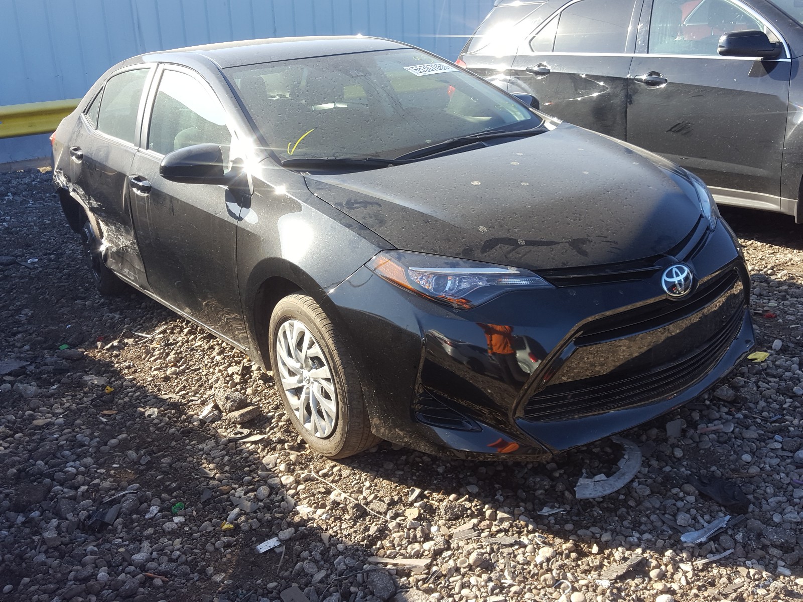 TOYOTA COROLLA L 2017 with VIN 2T1BURHE0HC837575 - Photo from auction
