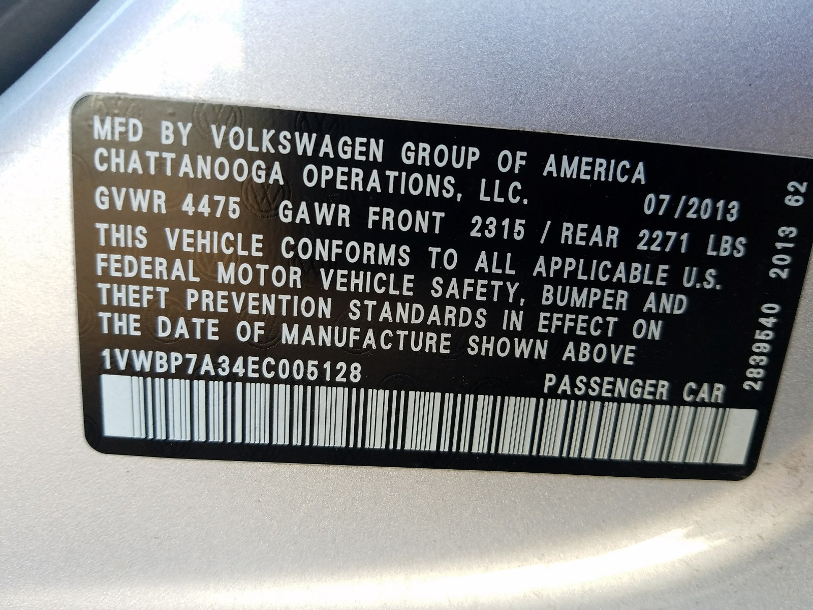 Photo 10 from auction – 2014 VOLKSWAGEN PASSAT SE with VIN 1VWBP7A34EC005128