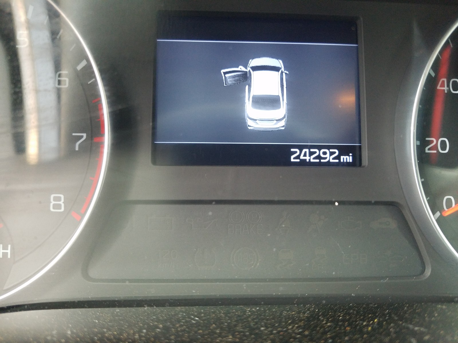 Photo 8 from auction – 2019 KIA FORTE FE with VIN 3KPF24ADXKE014933