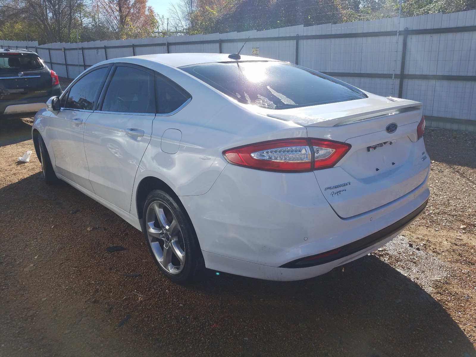 Photo 3 from auction – 2016 FORD FUSION SE with VIN 3FA6P0HD8GR364308
