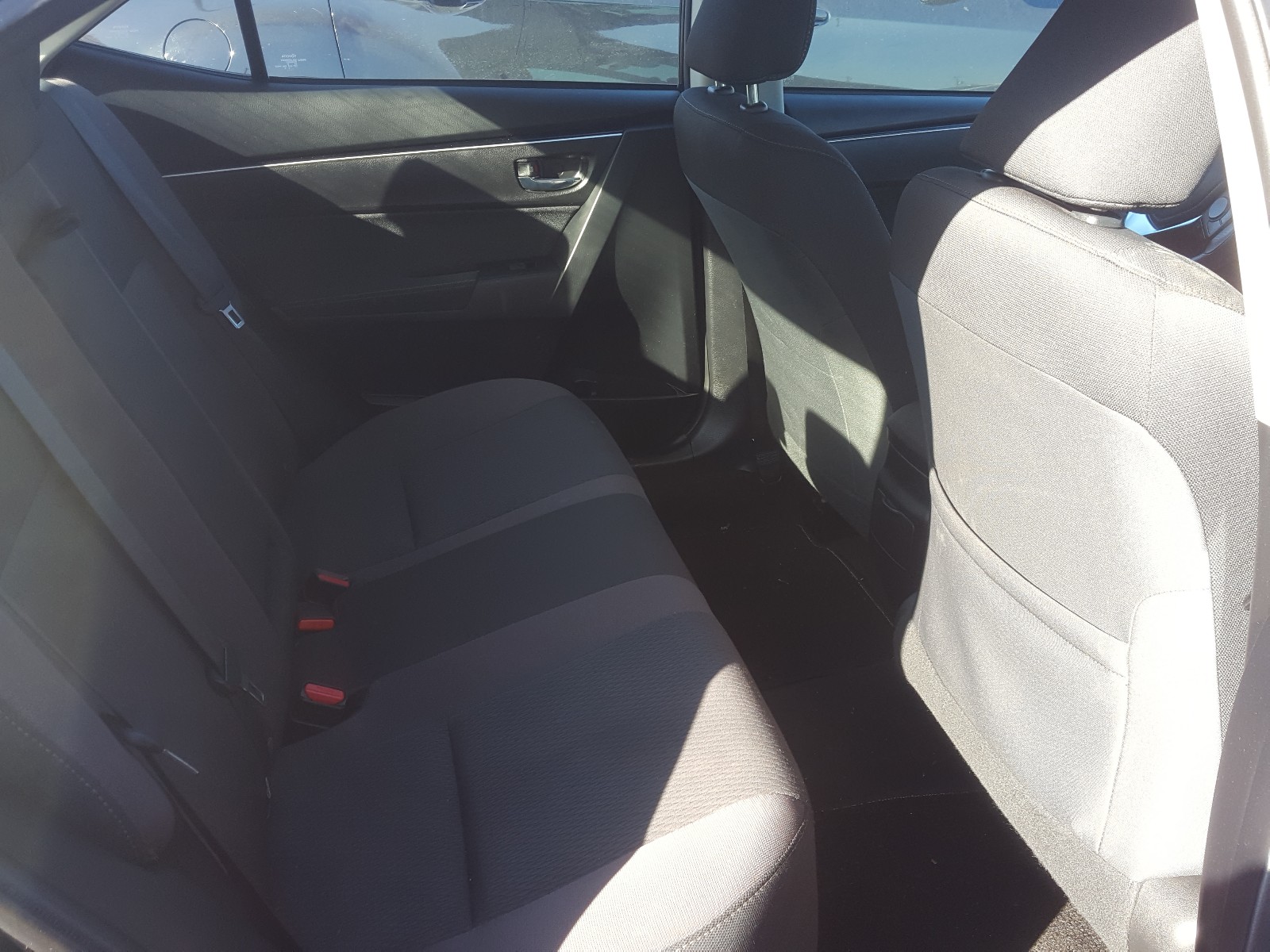 Photo 6 from auction – 2017 TOYOTA COROLLA L with VIN 2T1BURHE0HC837575