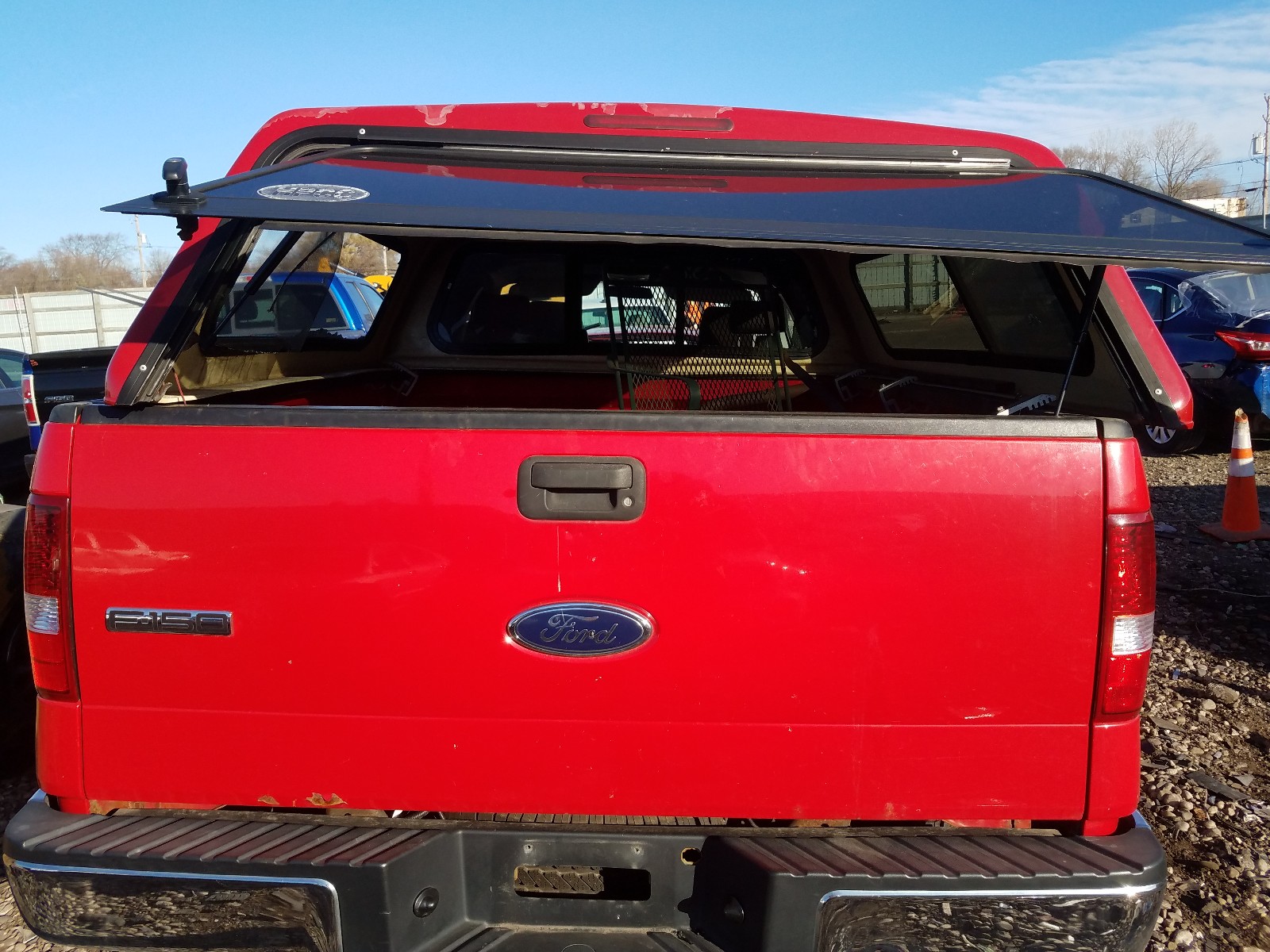 Photo 9 from auction – 2005 FORD F150 with VIN 1FTPX12545NA60687