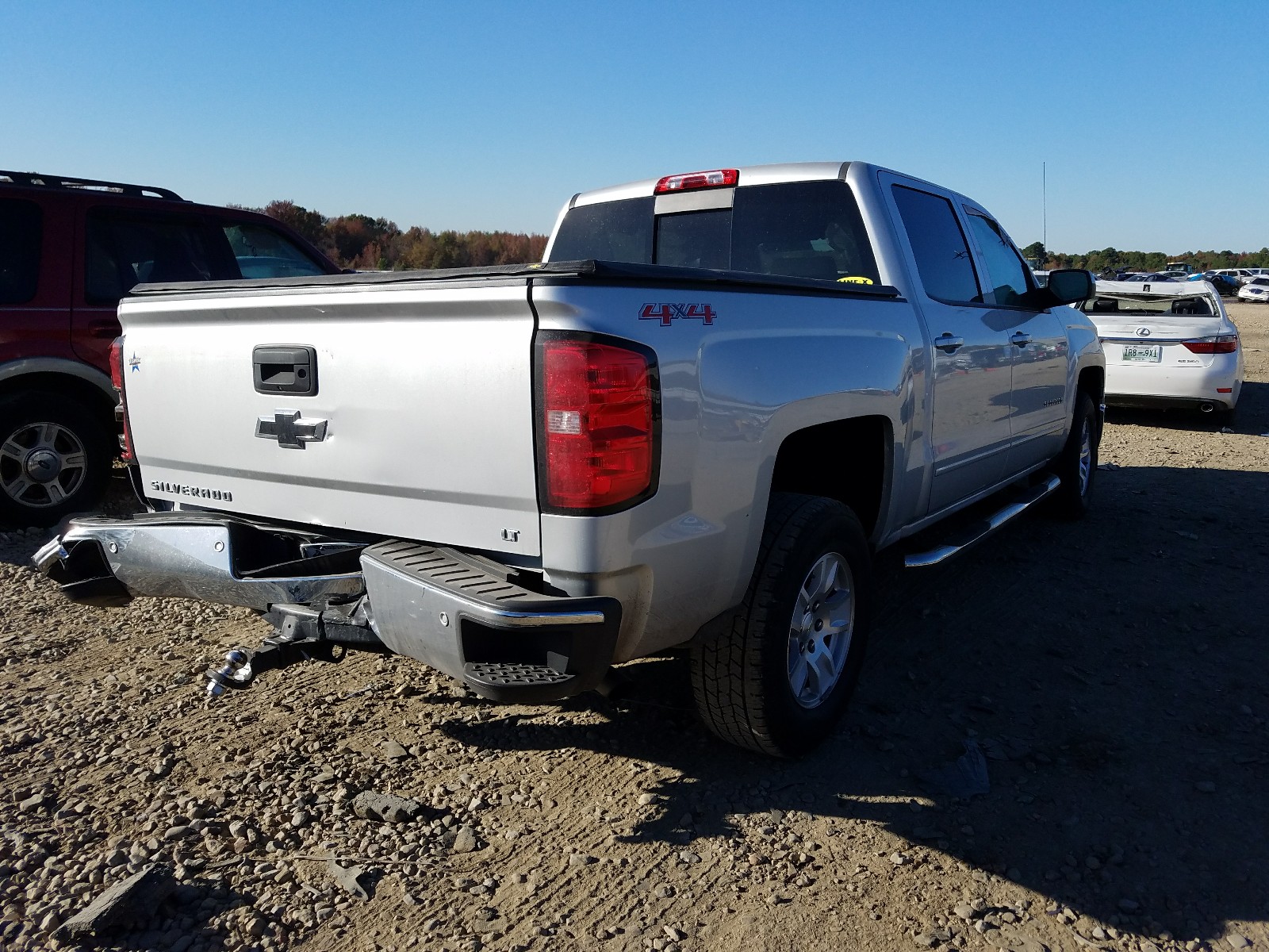 Photo 4 from auction – 2015 CHEVROLET SILVERADO with VIN 3GCUKREC5FG523800