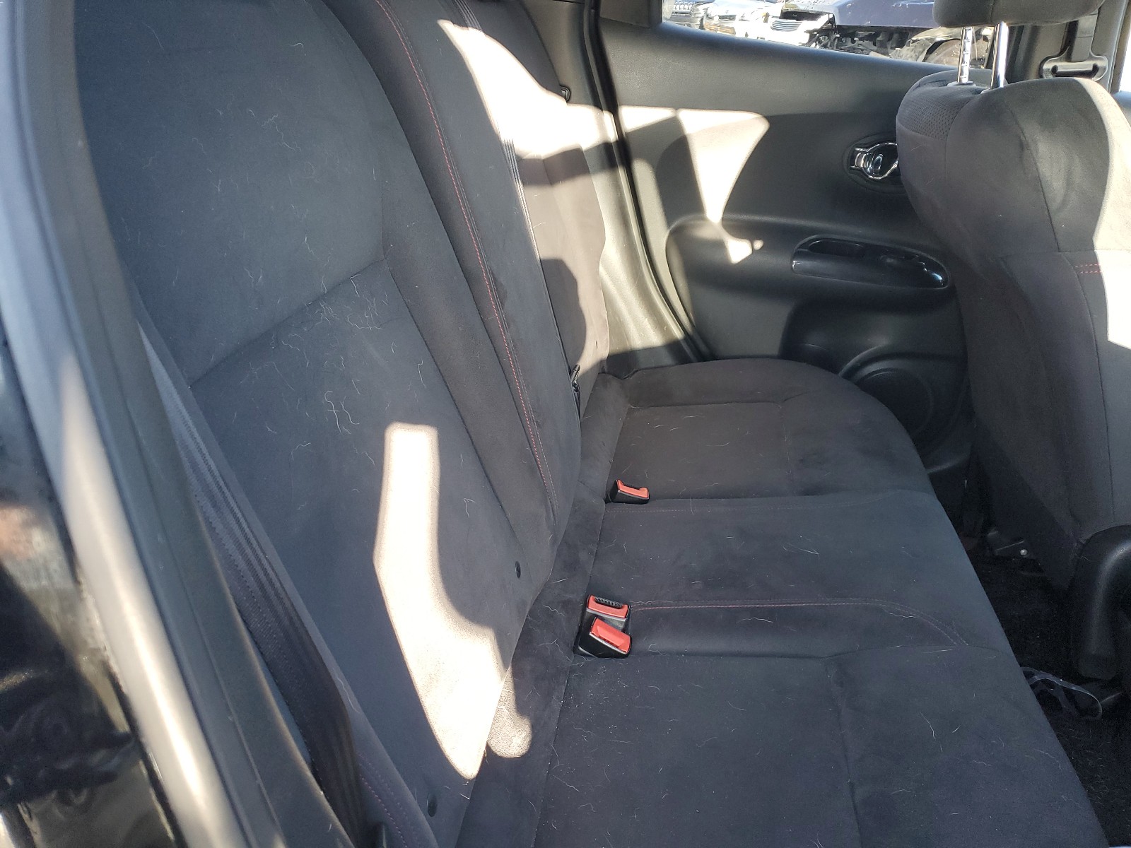 Photo 6 from auction – 2013 NISSAN JUKE S with VIN JN8AF5MV0DT219152