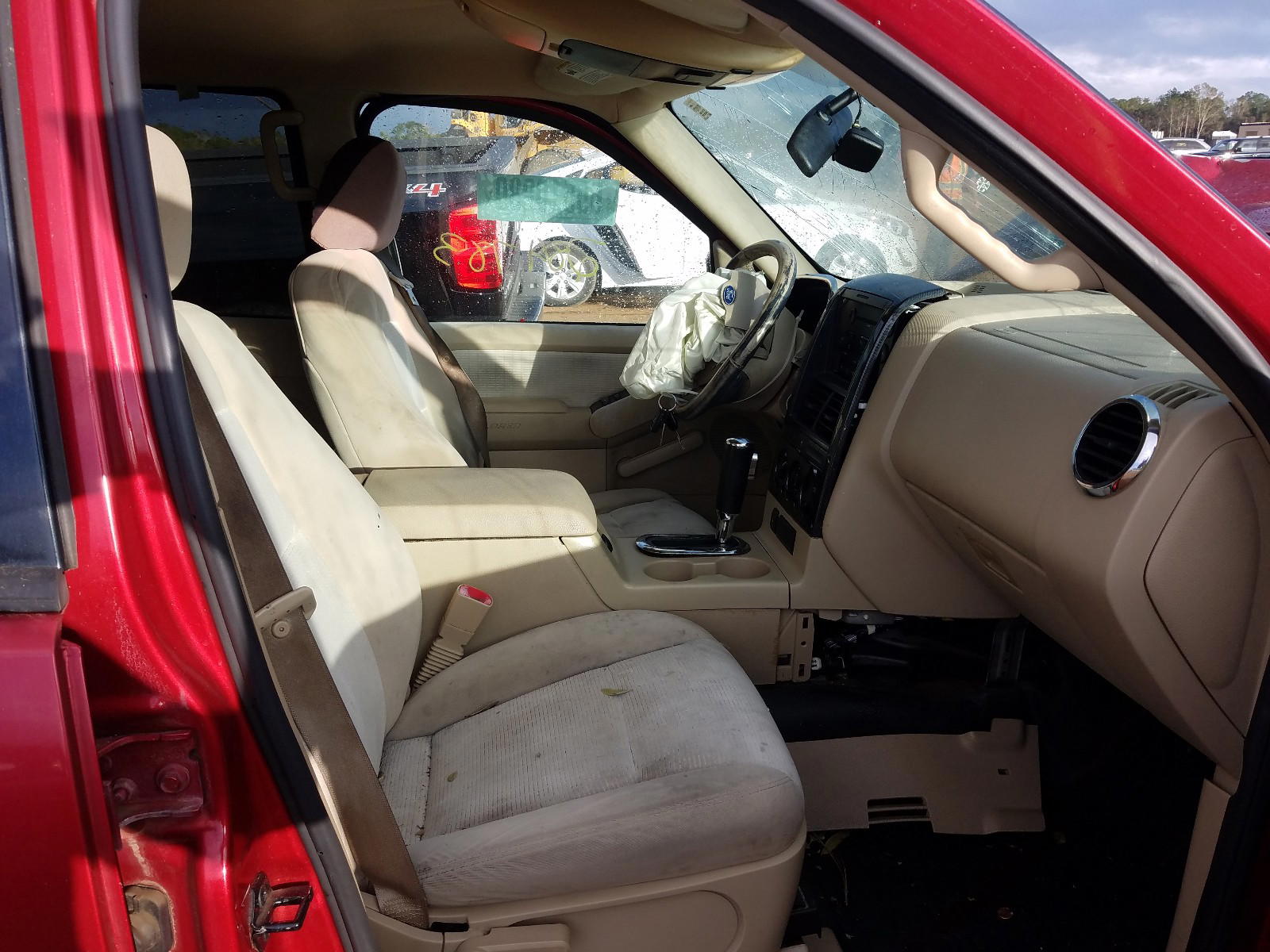 Photo 5 from auction – 2007 FORD EXPLORER S with VIN 1FMEU31K07UA25376