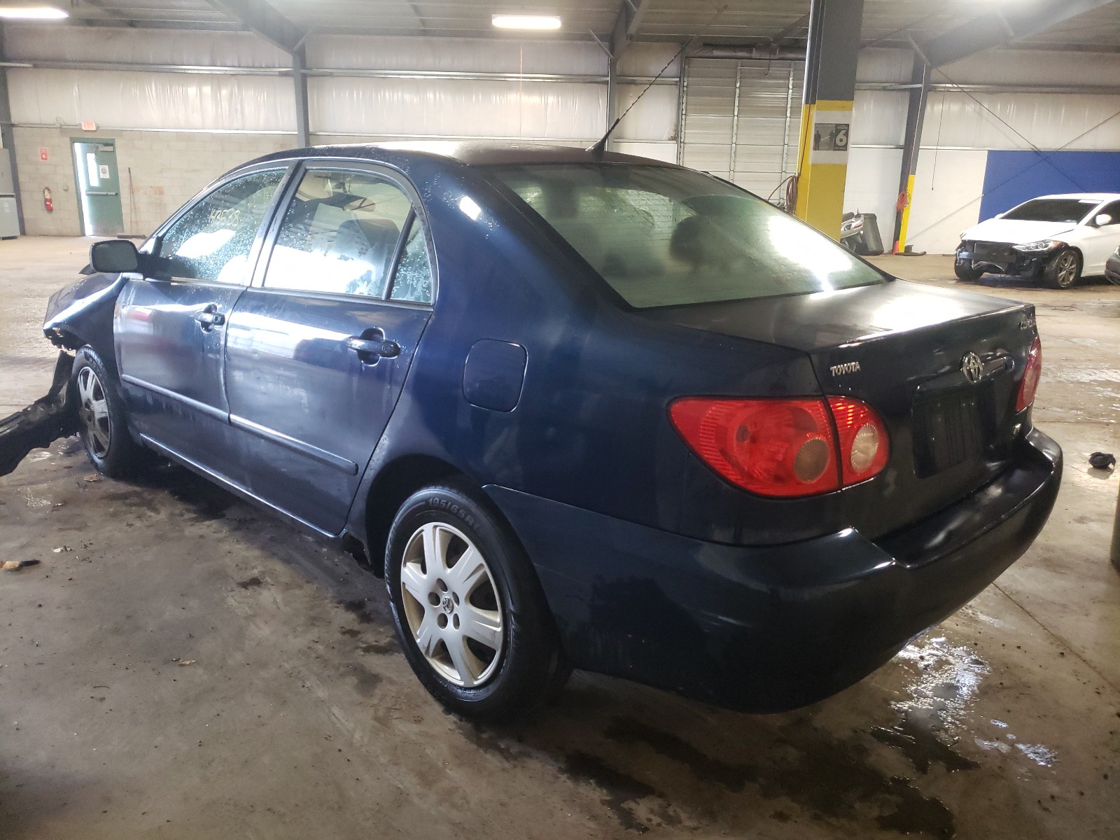 Photo 3 from auction – 2005 TOYOTA COROLLA CE with VIN 1NXBR32E75Z454962