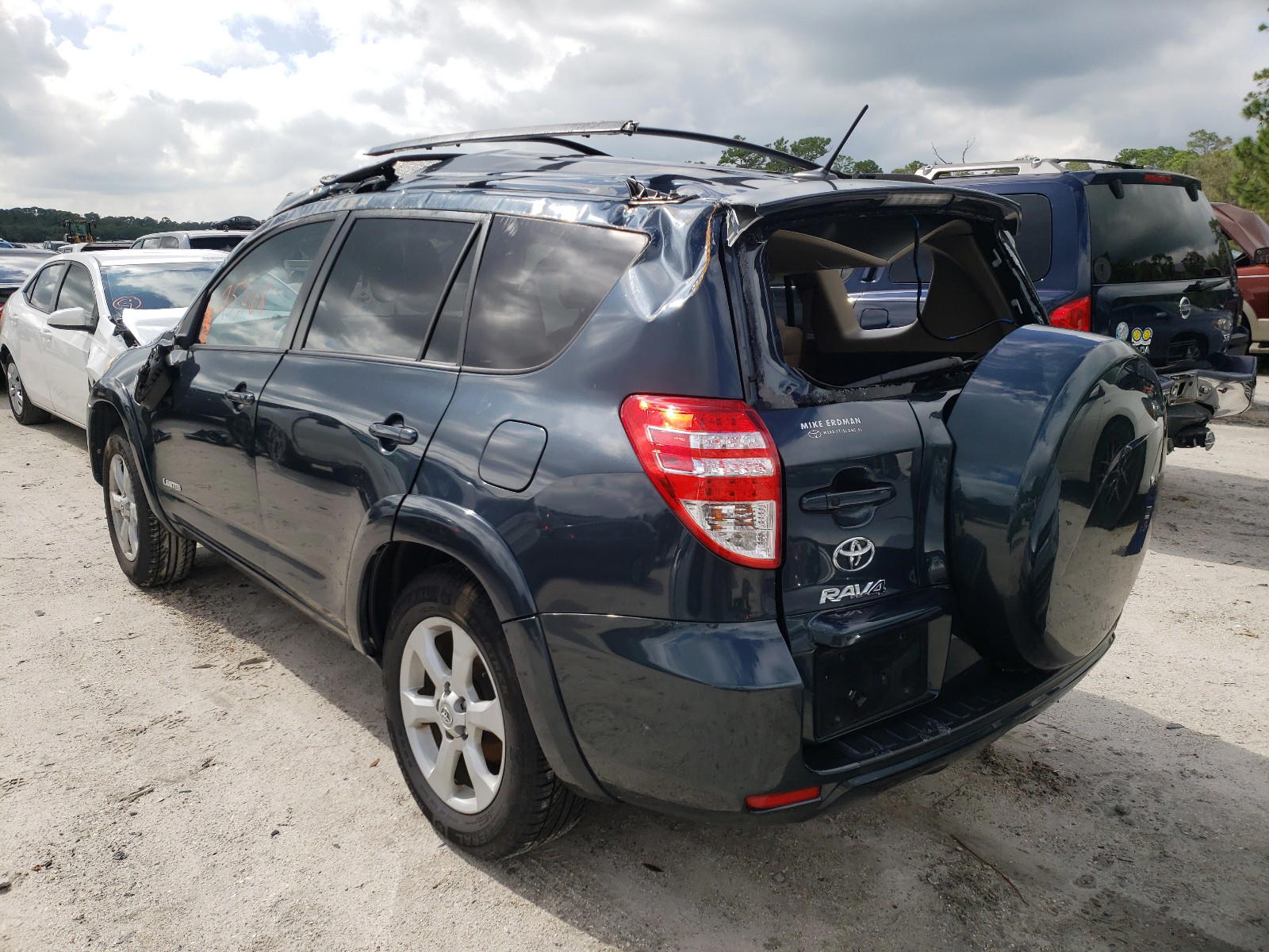 Photo 3 from auction – 2011 TOYOTA RAV4 LIMIT with VIN 2T3YF4DV7BW086324