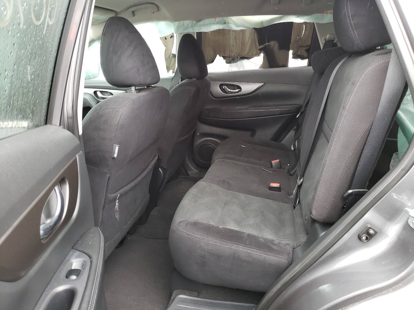 Photo 6 from auction – 2015 NISSAN ROGUE S with VIN 5N1AT2MV6FC853096