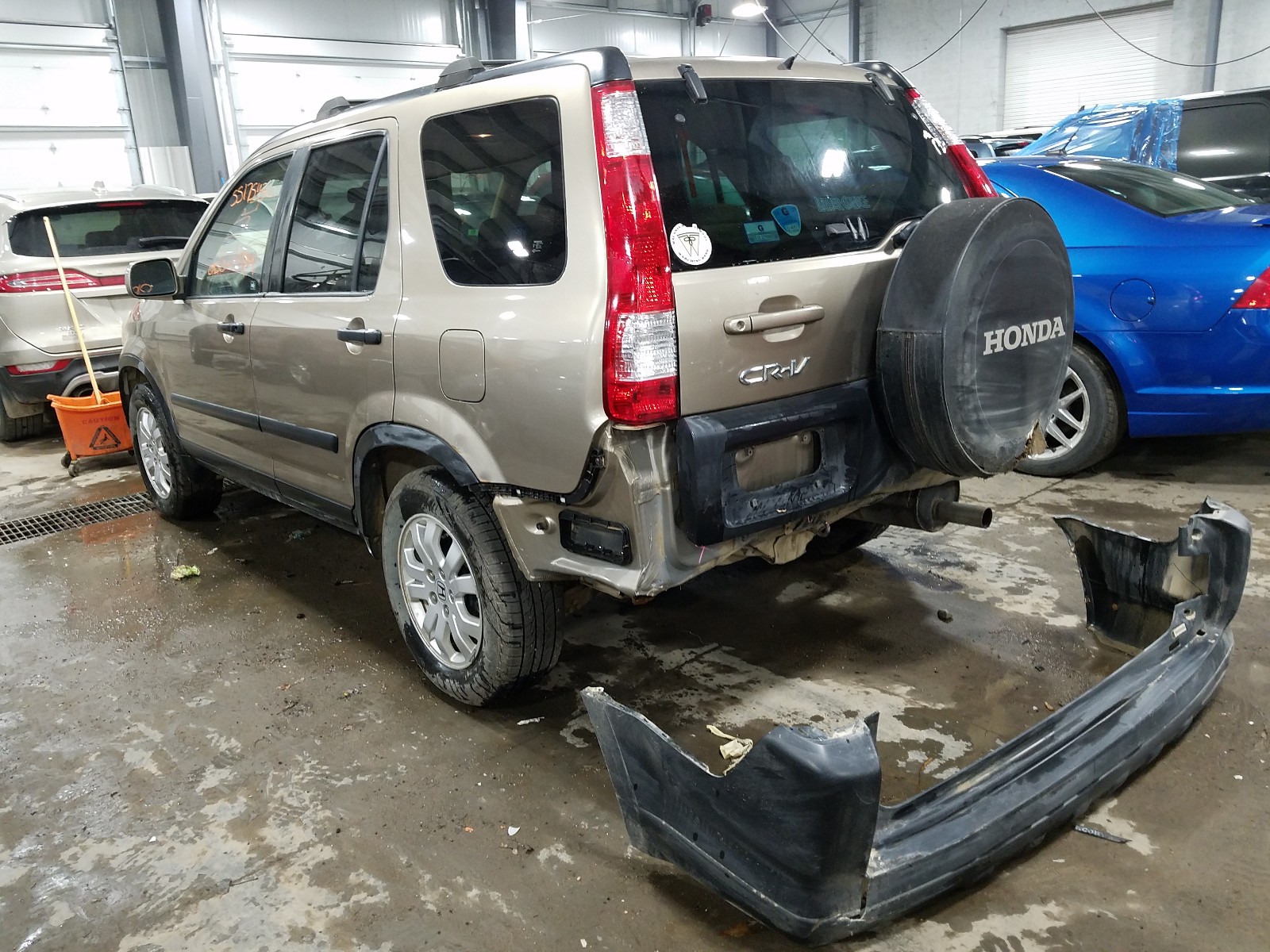 Photo 3 from auction – 2006 HONDA CR-V EX with VIN JHLRD68806C014337