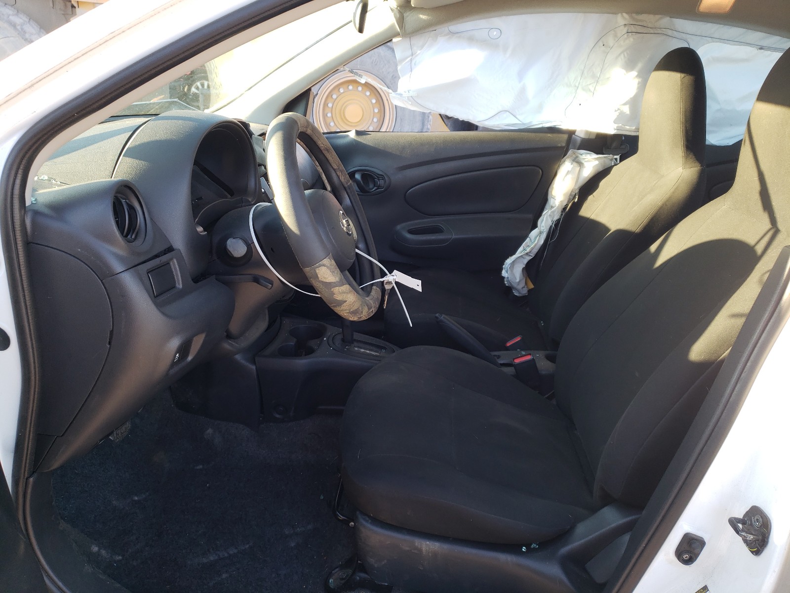 Zdjęcie 5 z aukcji – 2014 NISSAN VERSA z VIN 3N1CN7AP2EL875564