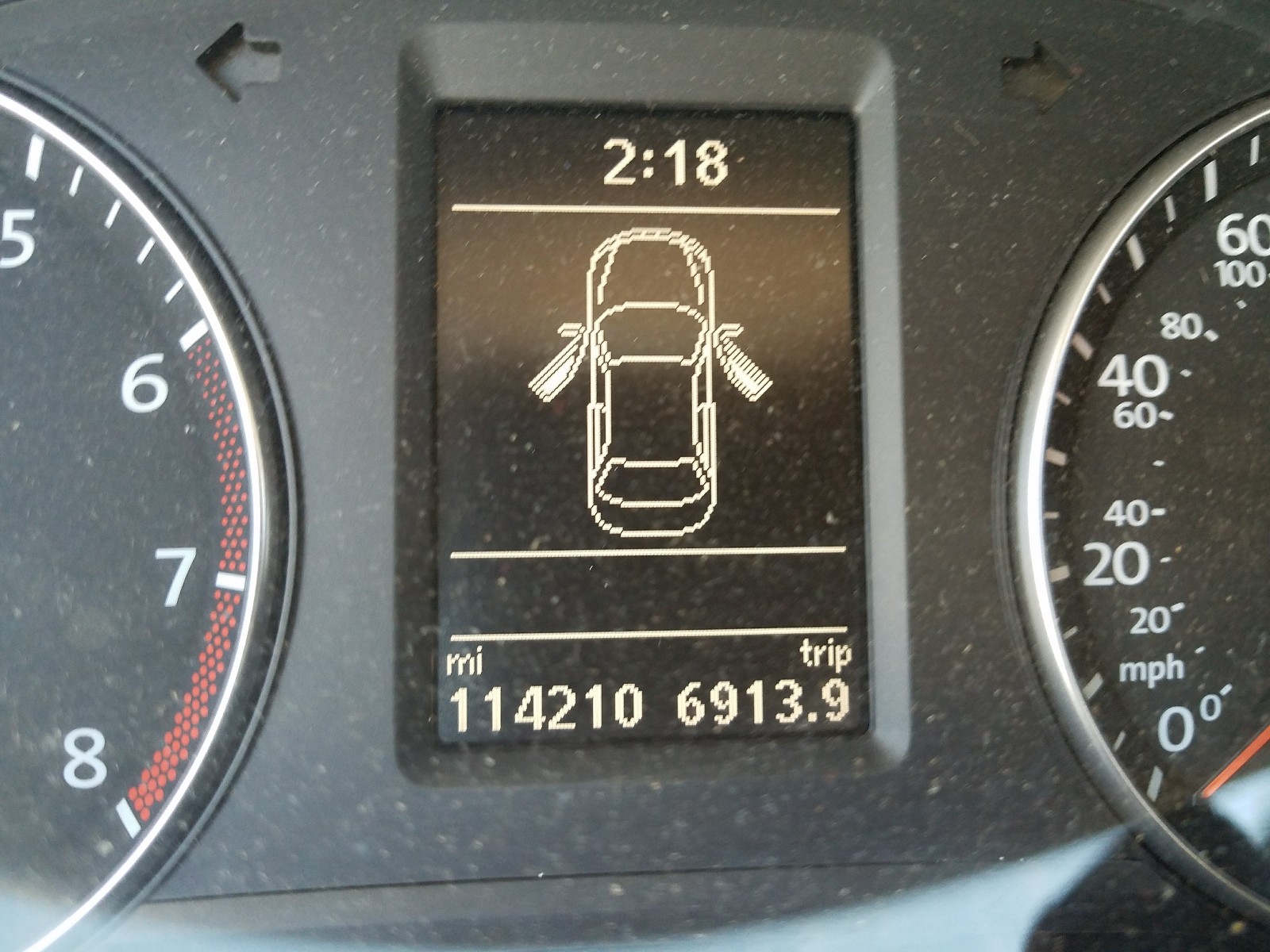 Photo 8 from auction – 2014 VOLKSWAGEN PASSAT SE with VIN 1VWBP7A34EC005128