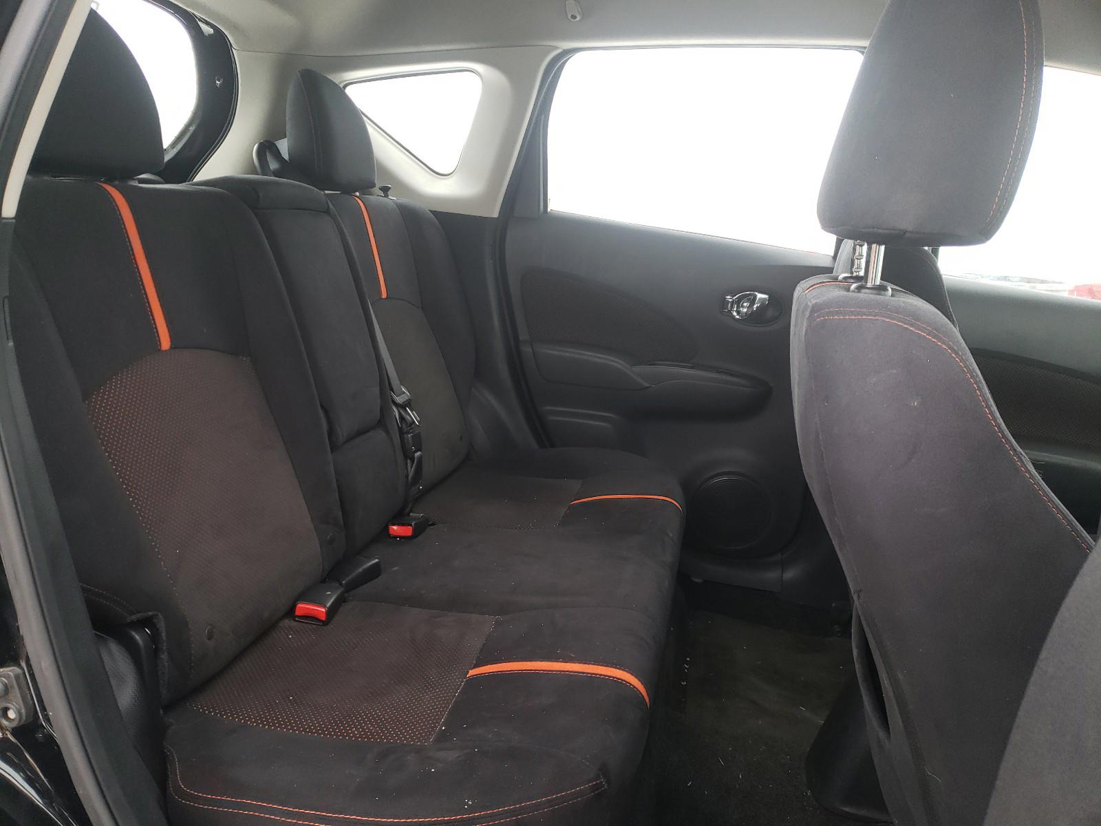 Photo 6 from auction – 2017 NISSAN VERSA NOTE with VIN 3N1CE2CP4HL375670