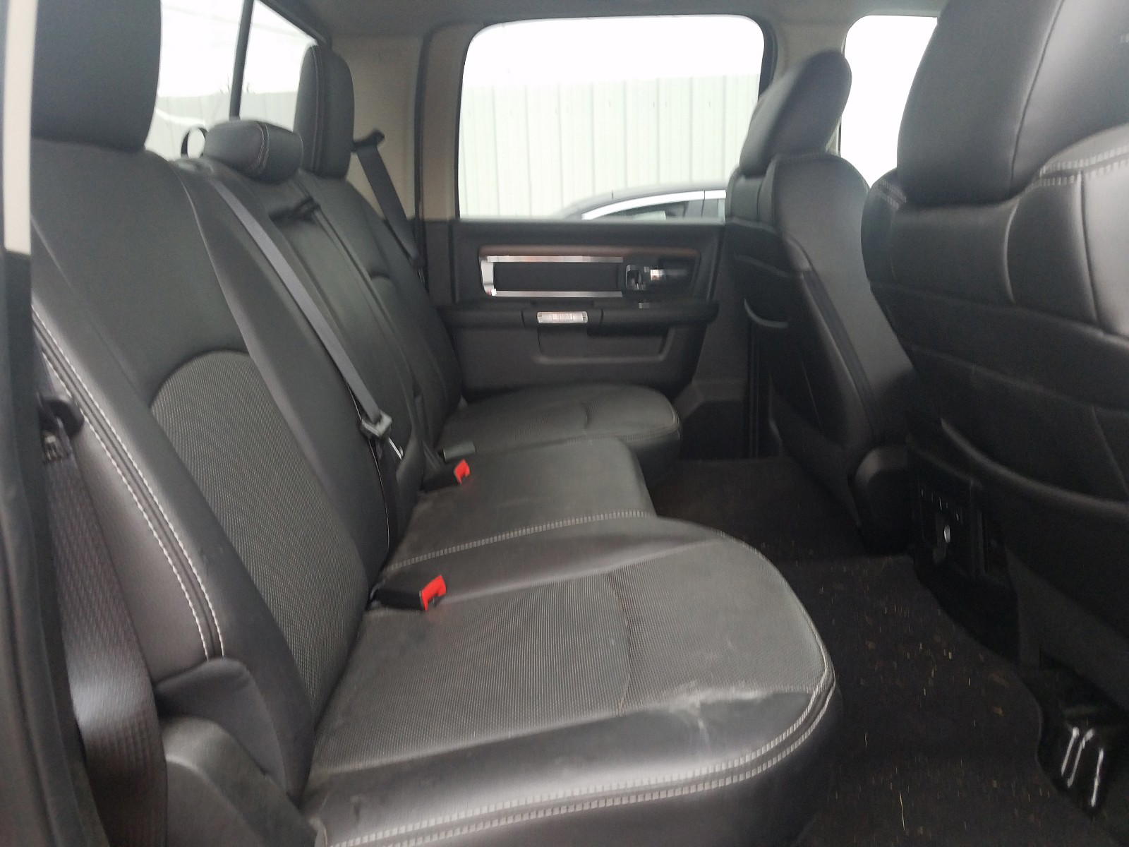 Photo 6 from auction – 2016 RAM 1500 LARAM with VIN 1C6RR7NT7GS400314