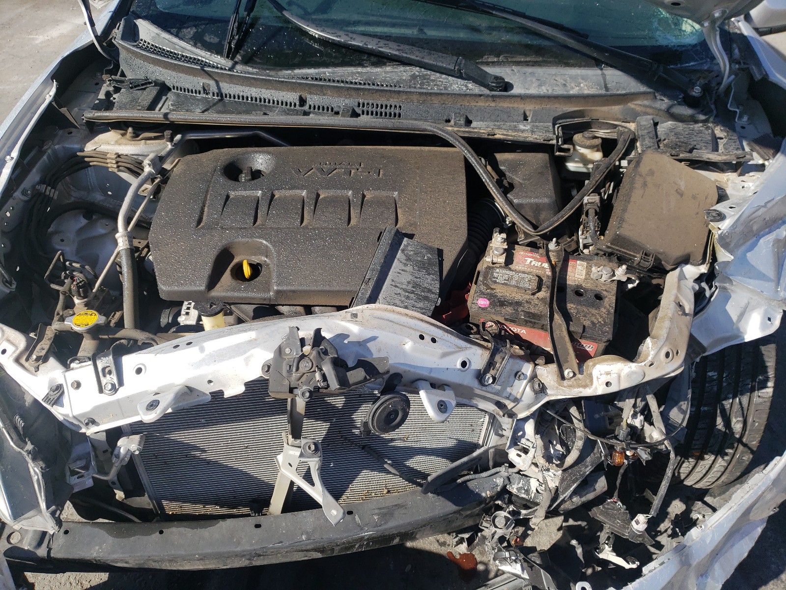 Photo 7 from auction – 2015 TOYOTA COROLLA L with VIN 5YFBURHE1FP183277