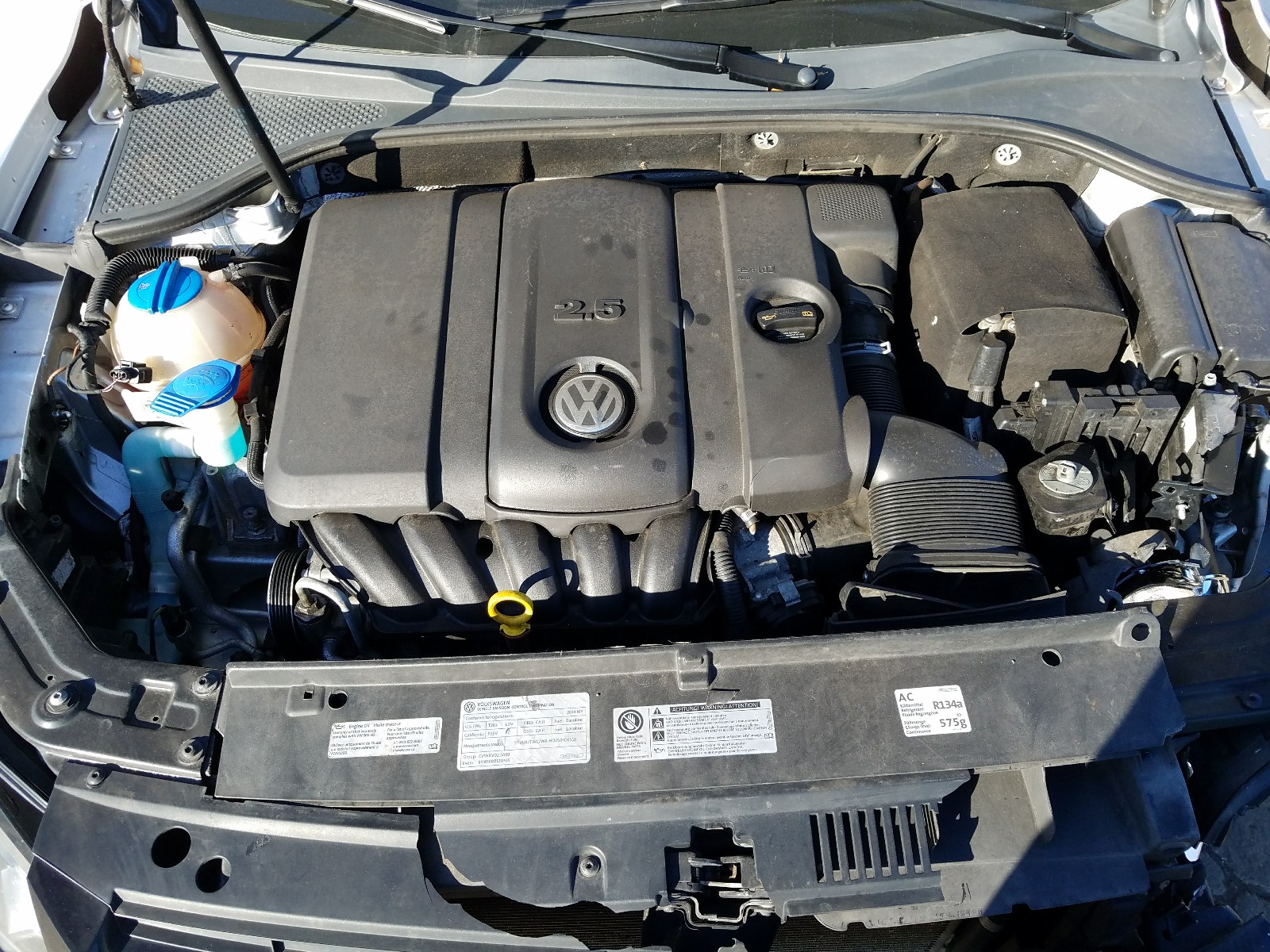 Photo 7 from auction – 2014 VOLKSWAGEN PASSAT SE with VIN 1VWBP7A34EC005128