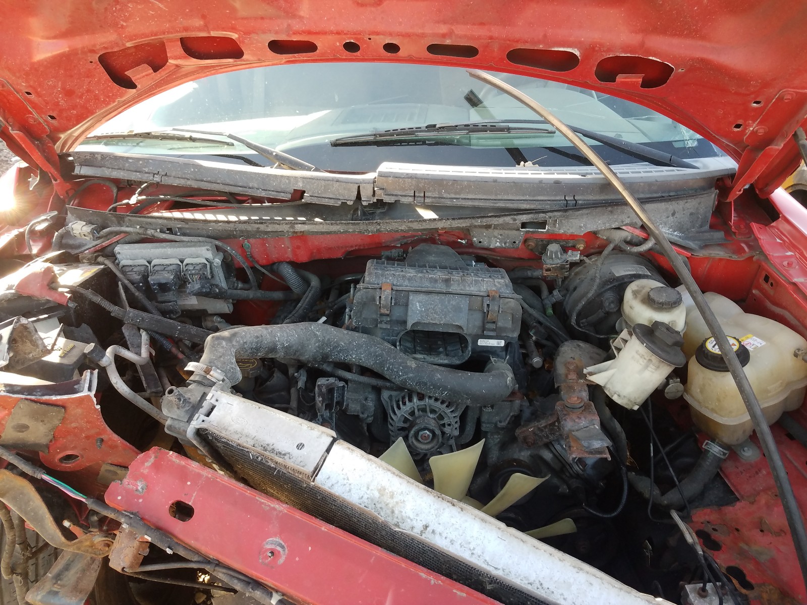 Photo 7 from auction – 2005 FORD F150 with VIN 1FTPX12545NA60687
