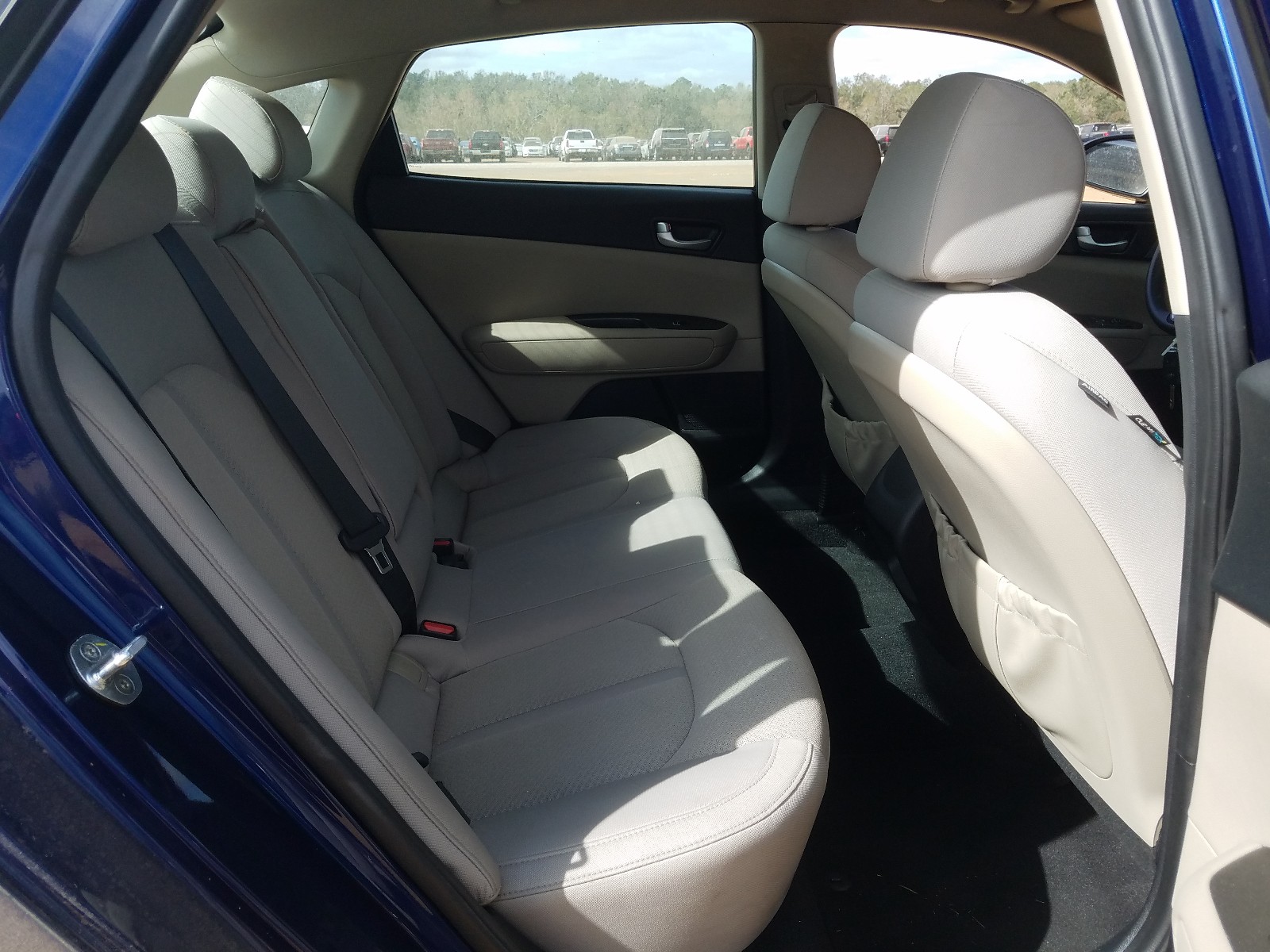 Photo 6 from auction – 2016 KIA OPTIMA LX with VIN 5XXGT4L35GG115477