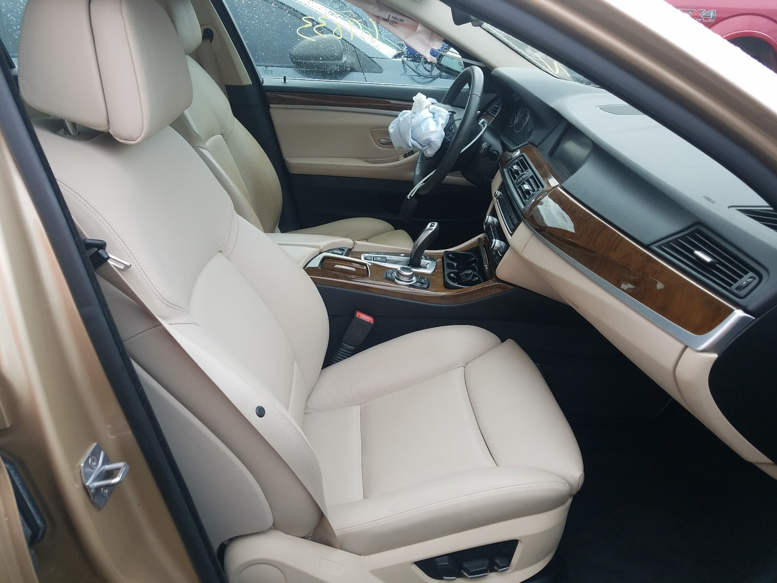 Photo 5 from auction – 2013 BMW 528 I with VIN WBAXG5C59DD230078