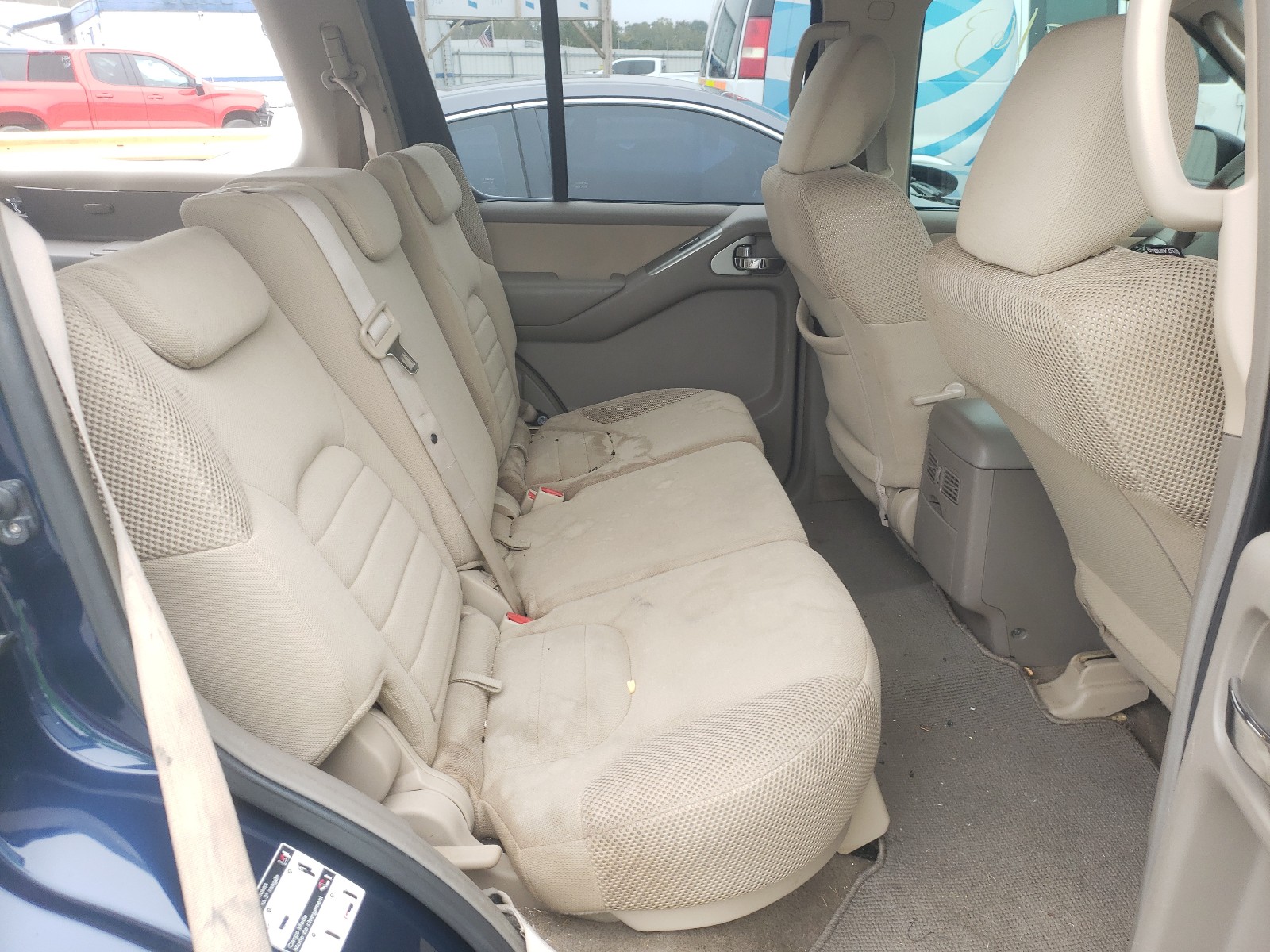Photo 6 from auction – 2010 NISSAN PATHFINDER with VIN 5N1AR1NN0AC605412