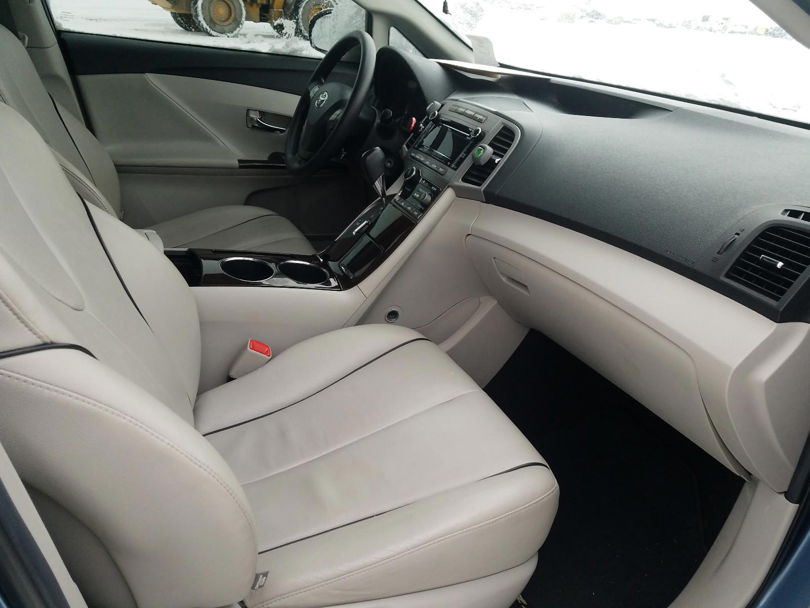 Photo 5 from auction – 2011 TOYOTA VENZA with VIN 4T3BK3BB1BU061889