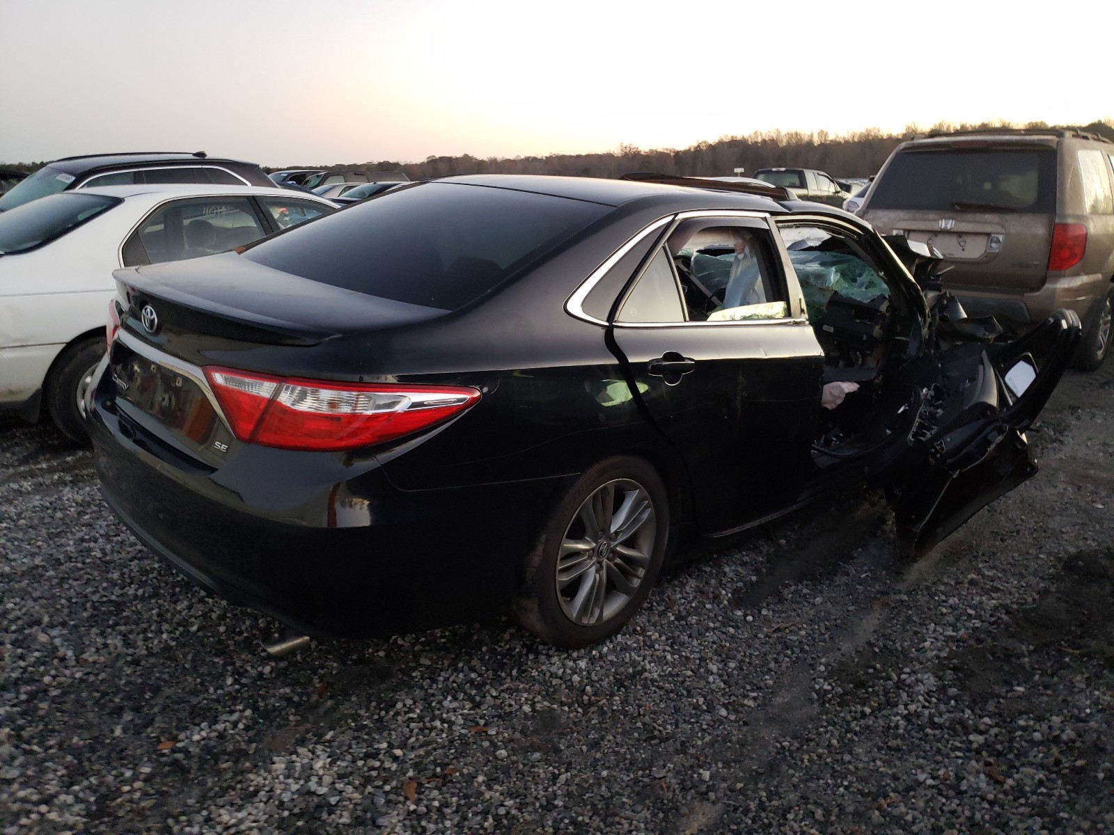 Photo 4 from auction – 2015 TOYOTA CAMRY LE with VIN 4T1BF1FK7FU055841