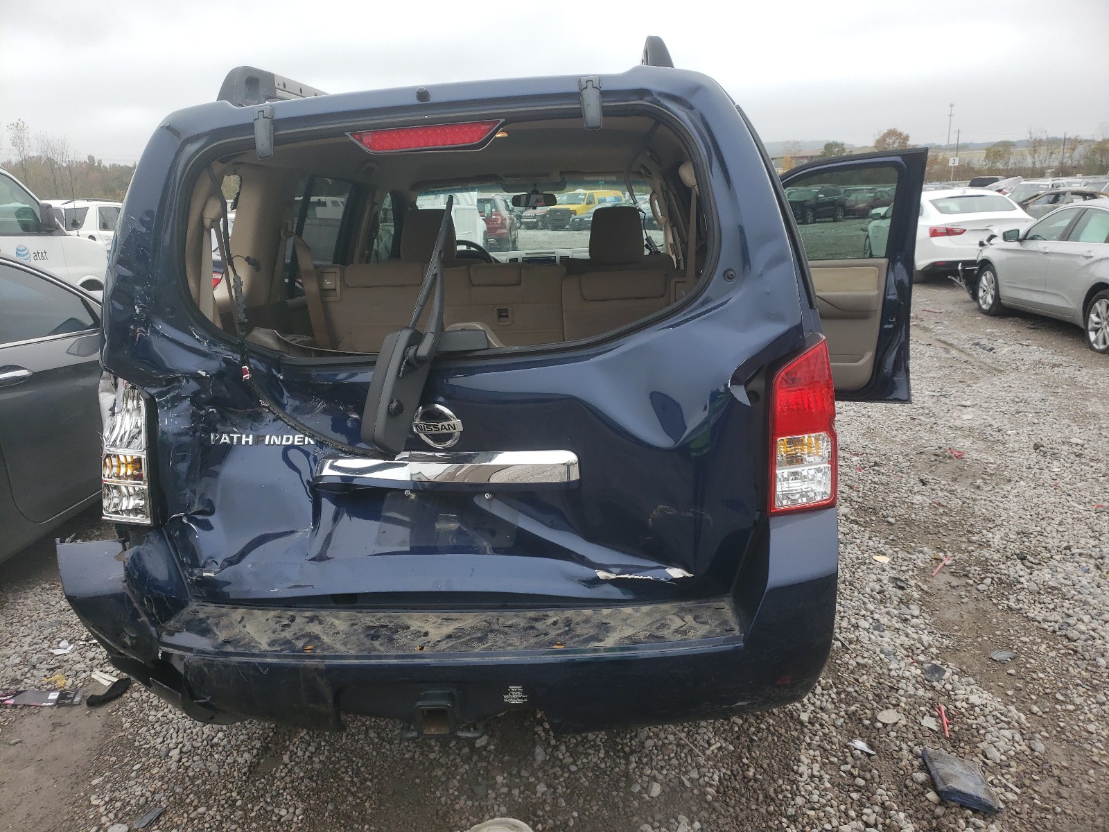 Photo 9 from auction – 2010 NISSAN PATHFINDER with VIN 5N1AR1NN0AC605412
