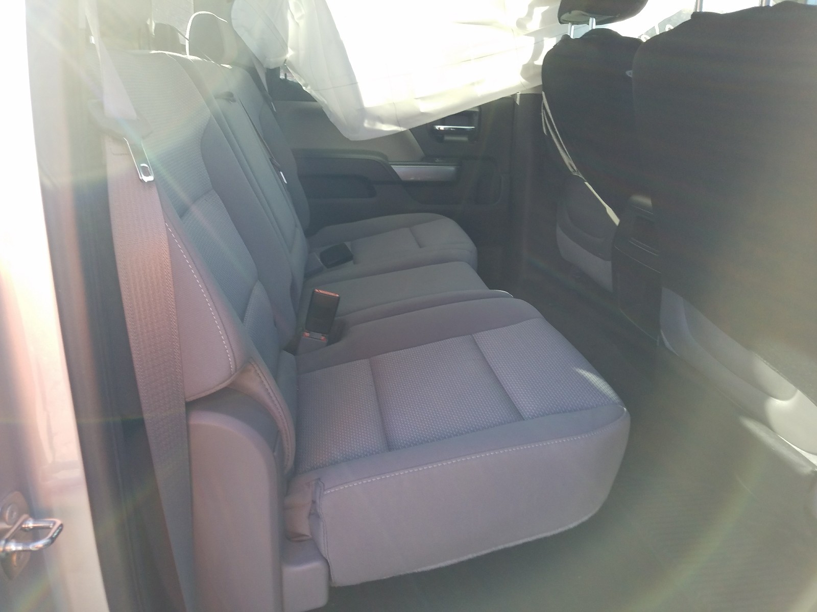 Photo 6 from auction – 2015 CHEVROLET SILVERADO with VIN 3GCUKREC5FG523800