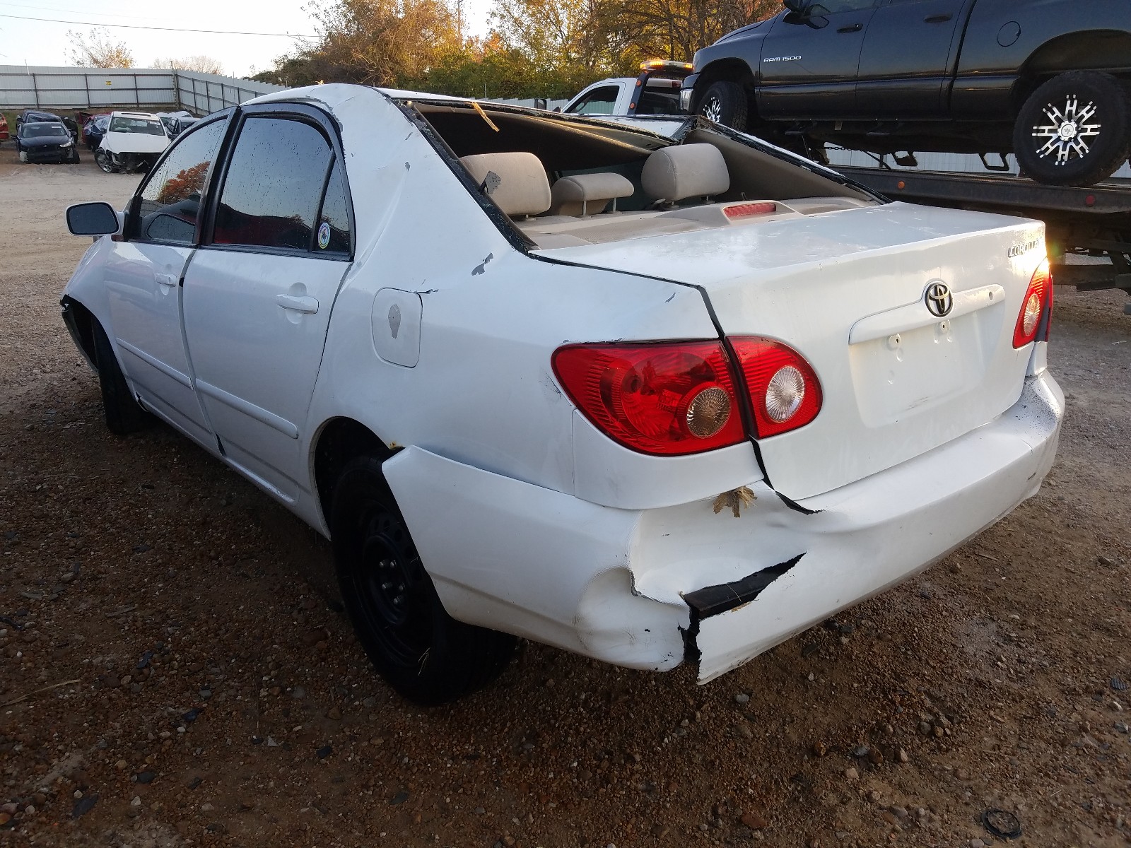 Photo 3 from auction – 2006 TOYOTA COROLLA CE with VIN 1NXBR32E46Z726935