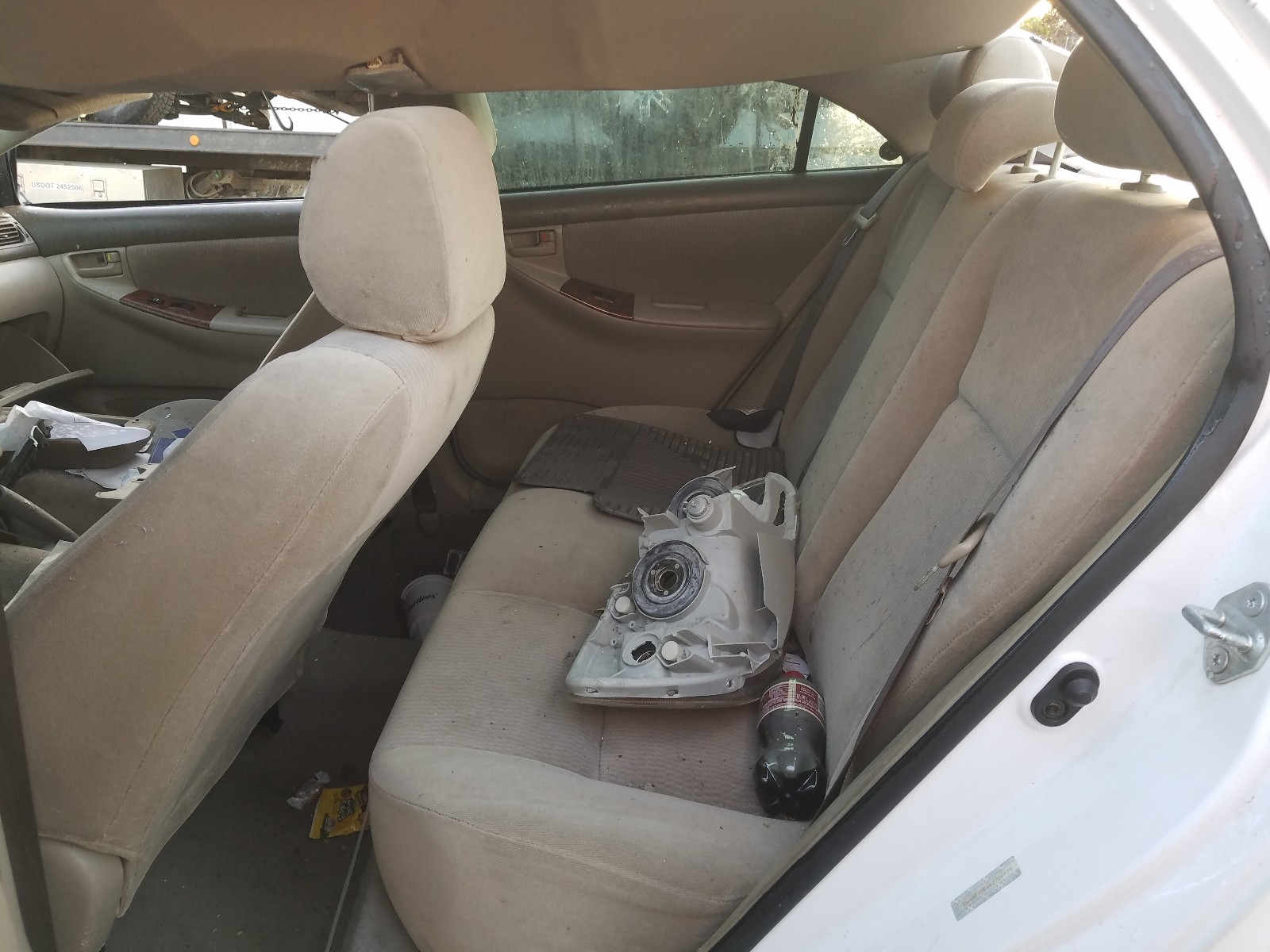 Photo 6 from auction – 2006 TOYOTA COROLLA CE with VIN 1NXBR32E46Z726935