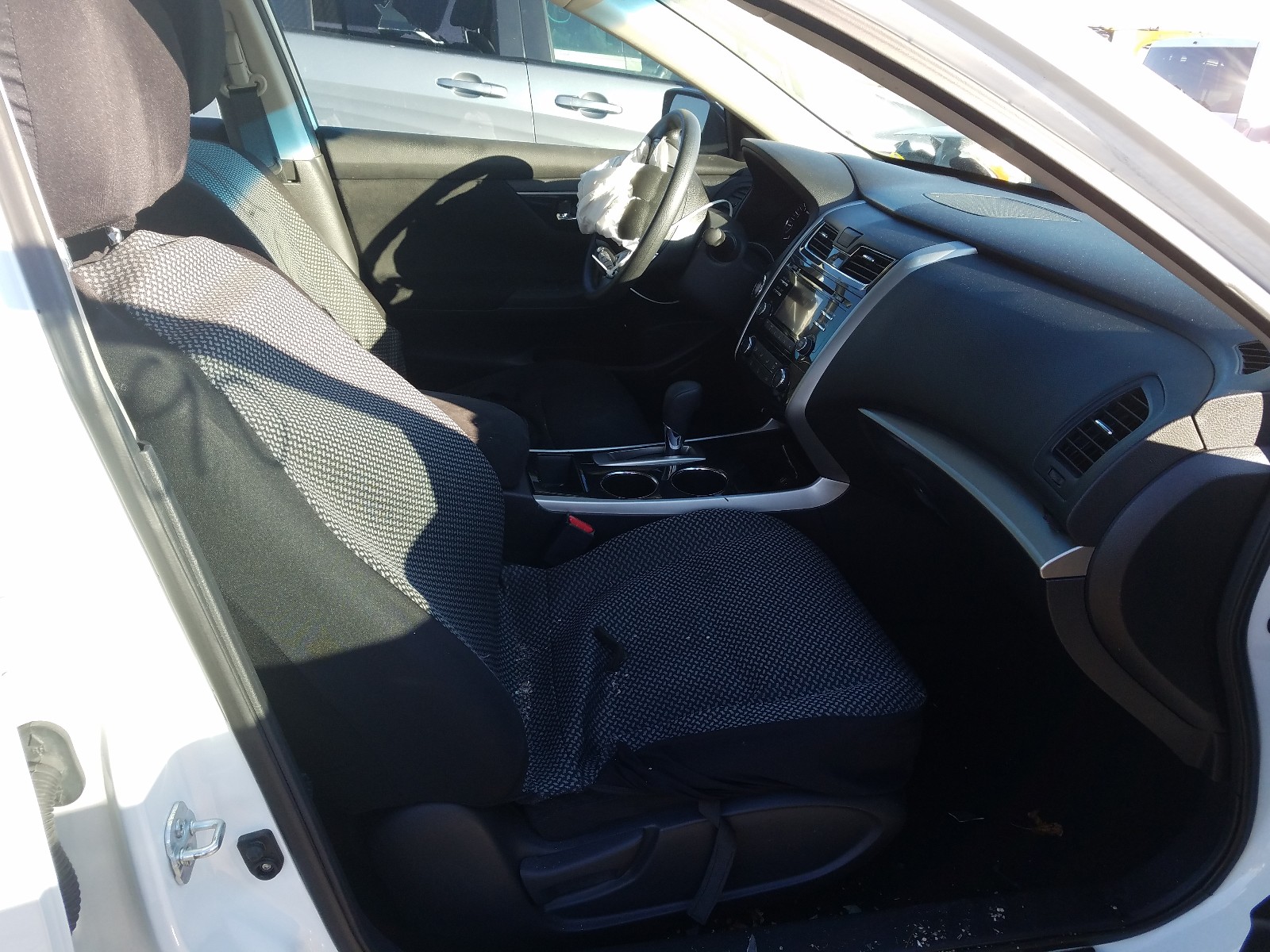 Photo 5 from auction – 2014 NISSAN ALTIMA 2.5 with VIN 1N4AL3AP2EC161356