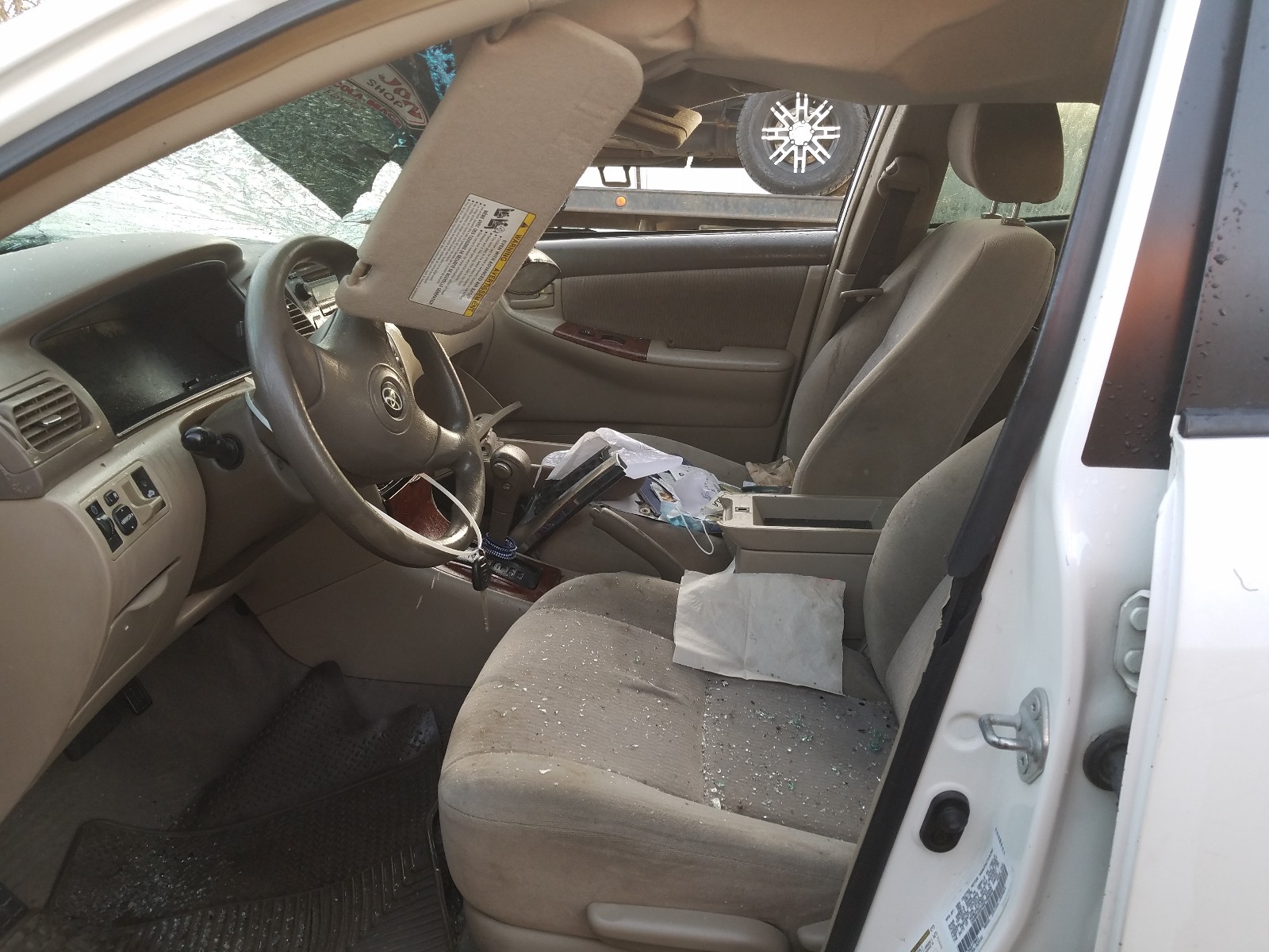 Photo 5 from auction – 2006 TOYOTA COROLLA CE with VIN 1NXBR32E46Z726935