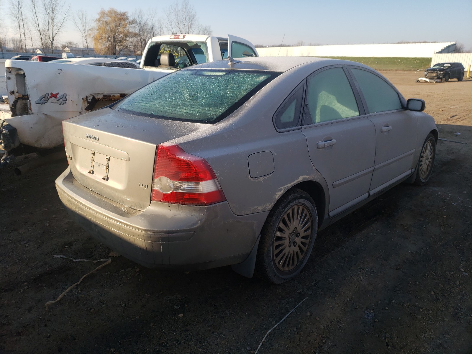 Photo 4 from auction – 2004 VOLVO S40 2.4I with VIN YV1MS382342019066